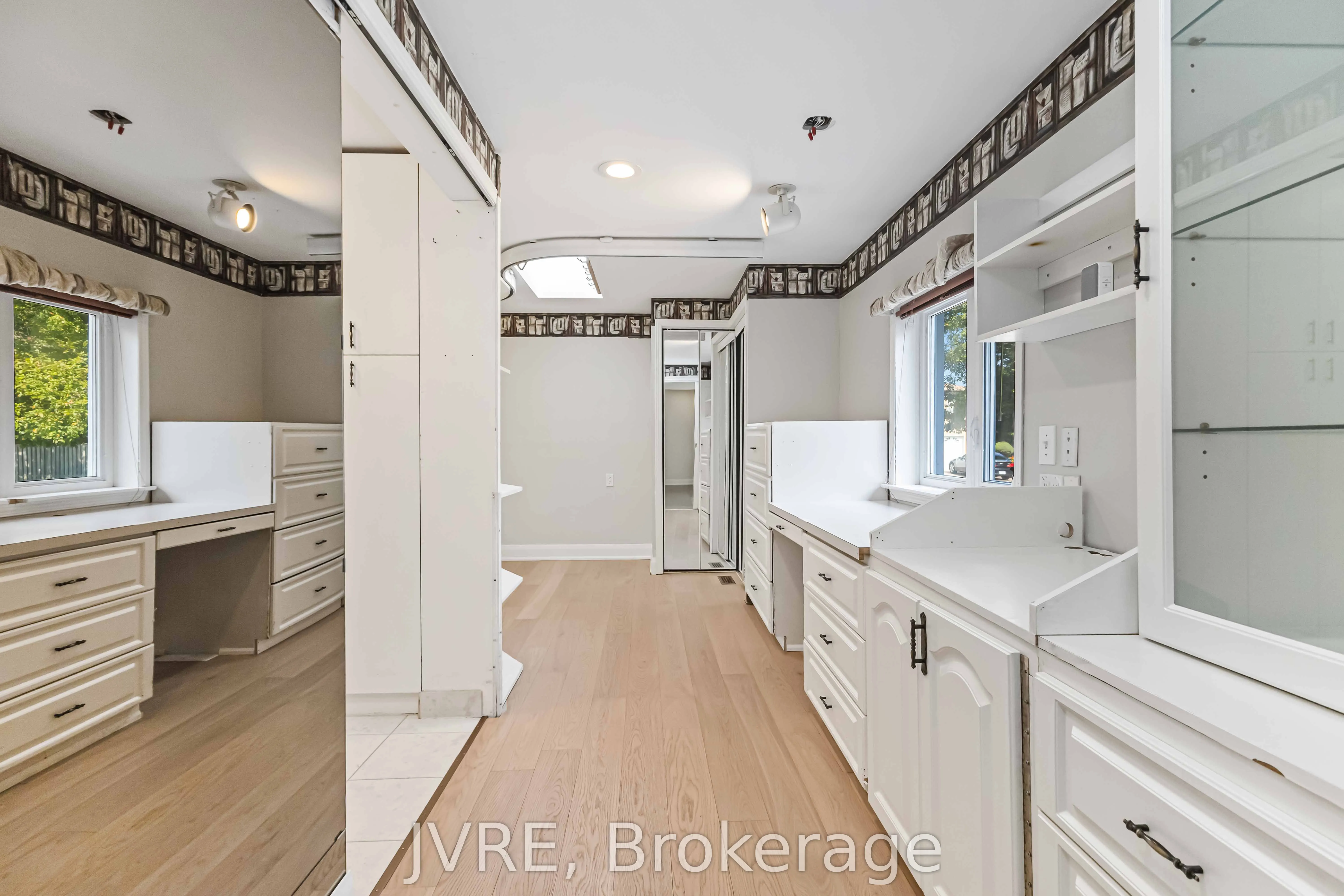 263 Wright Crescent