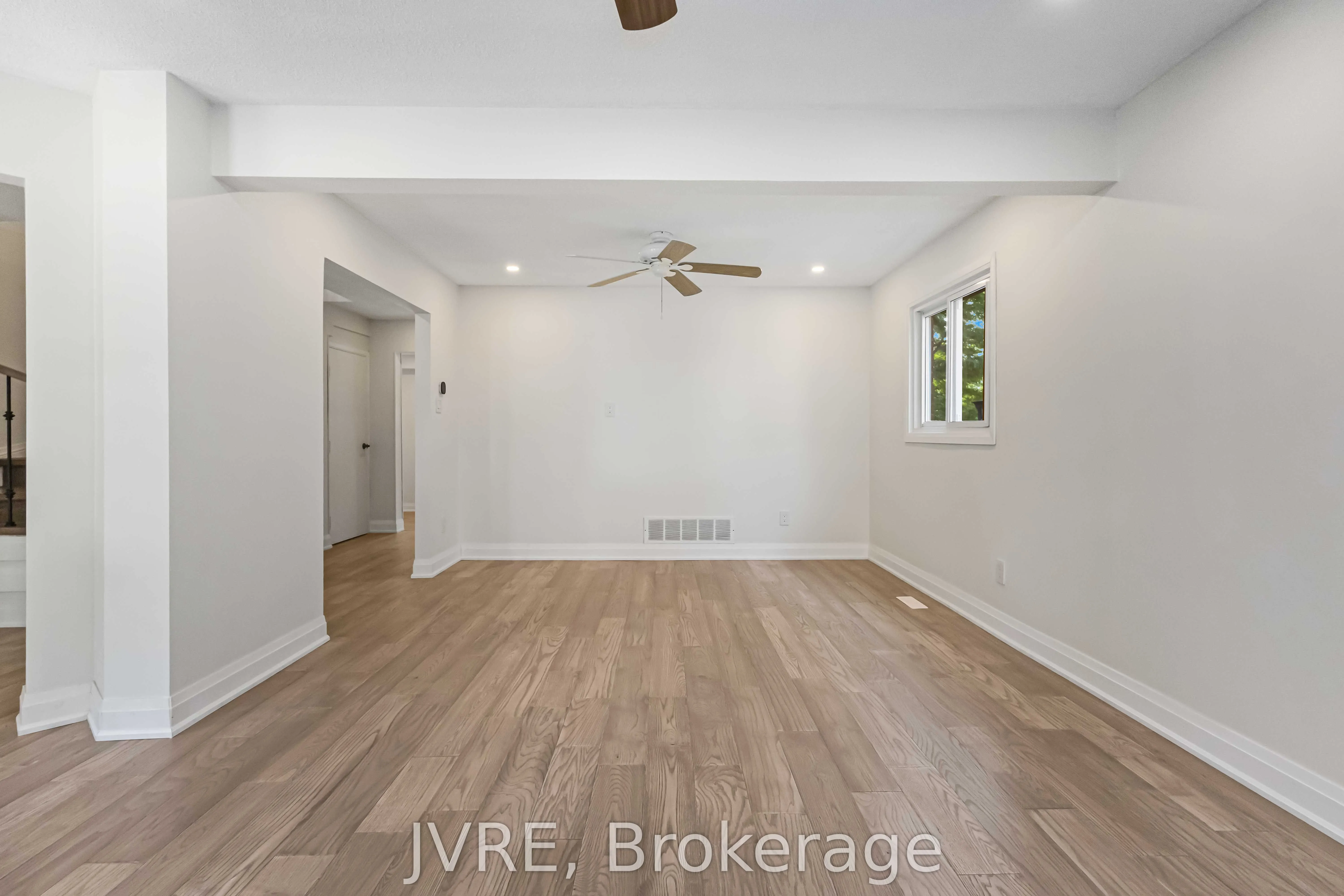 263 Wright Crescent