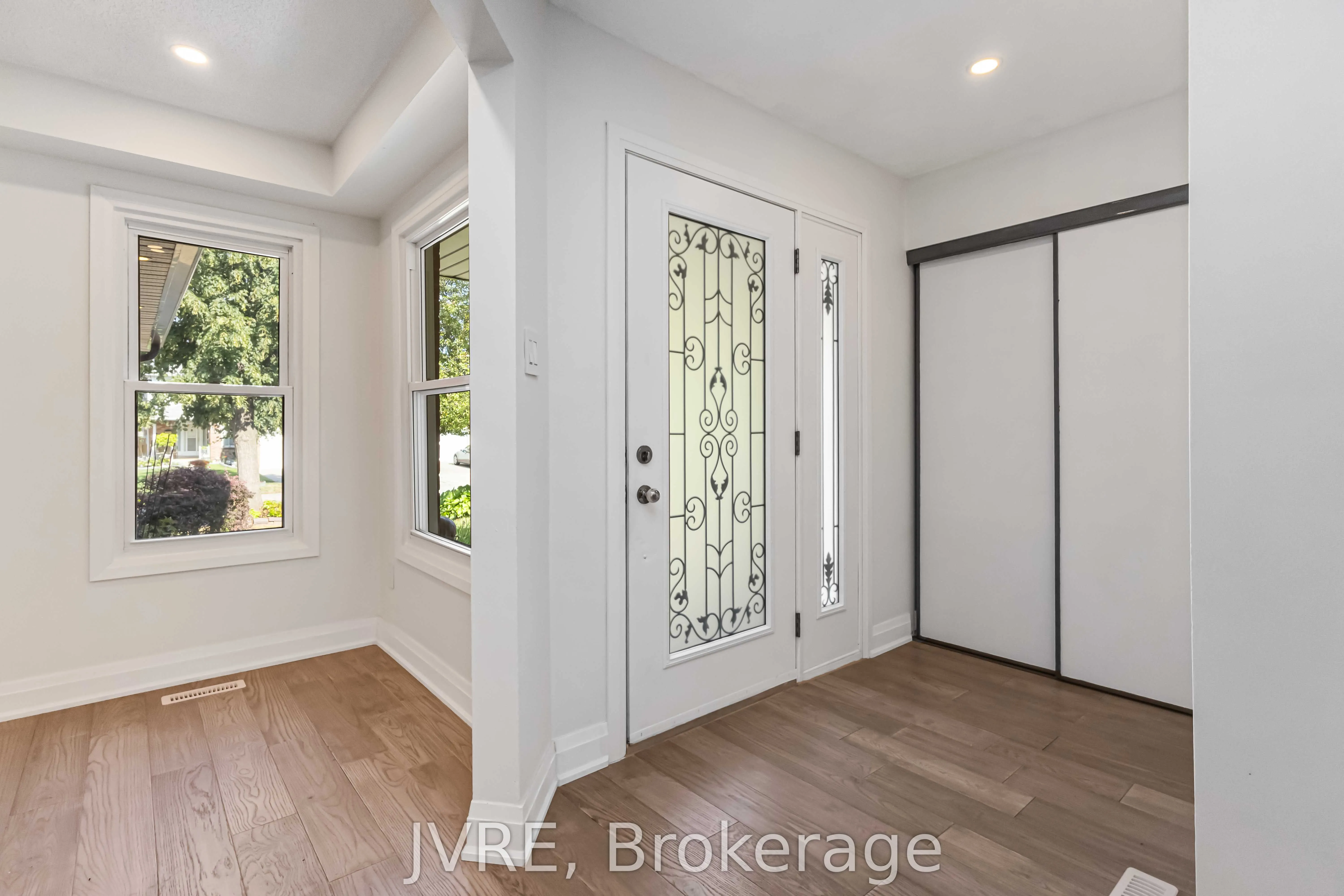 263 Wright Crescent