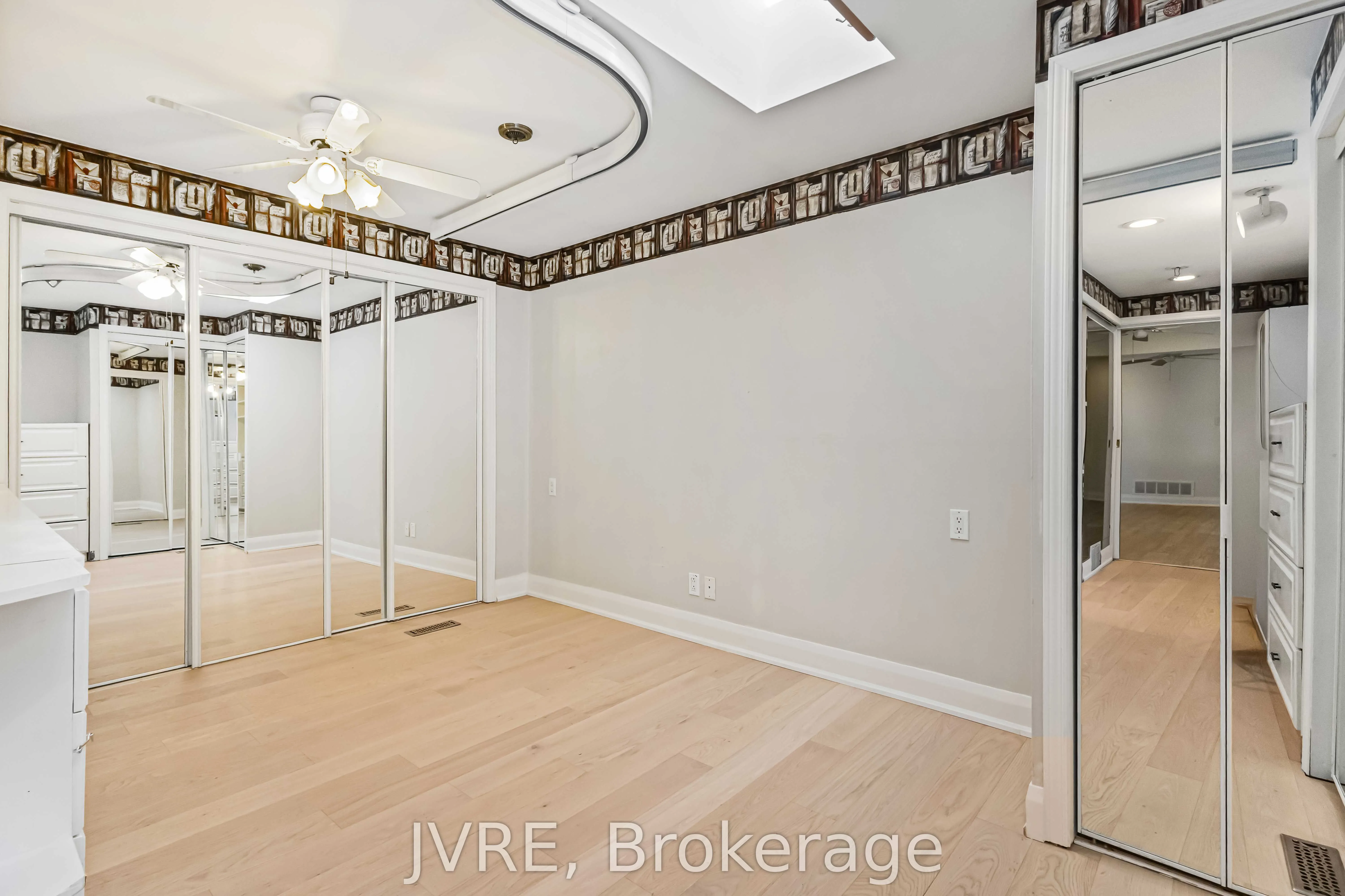 263 Wright Crescent