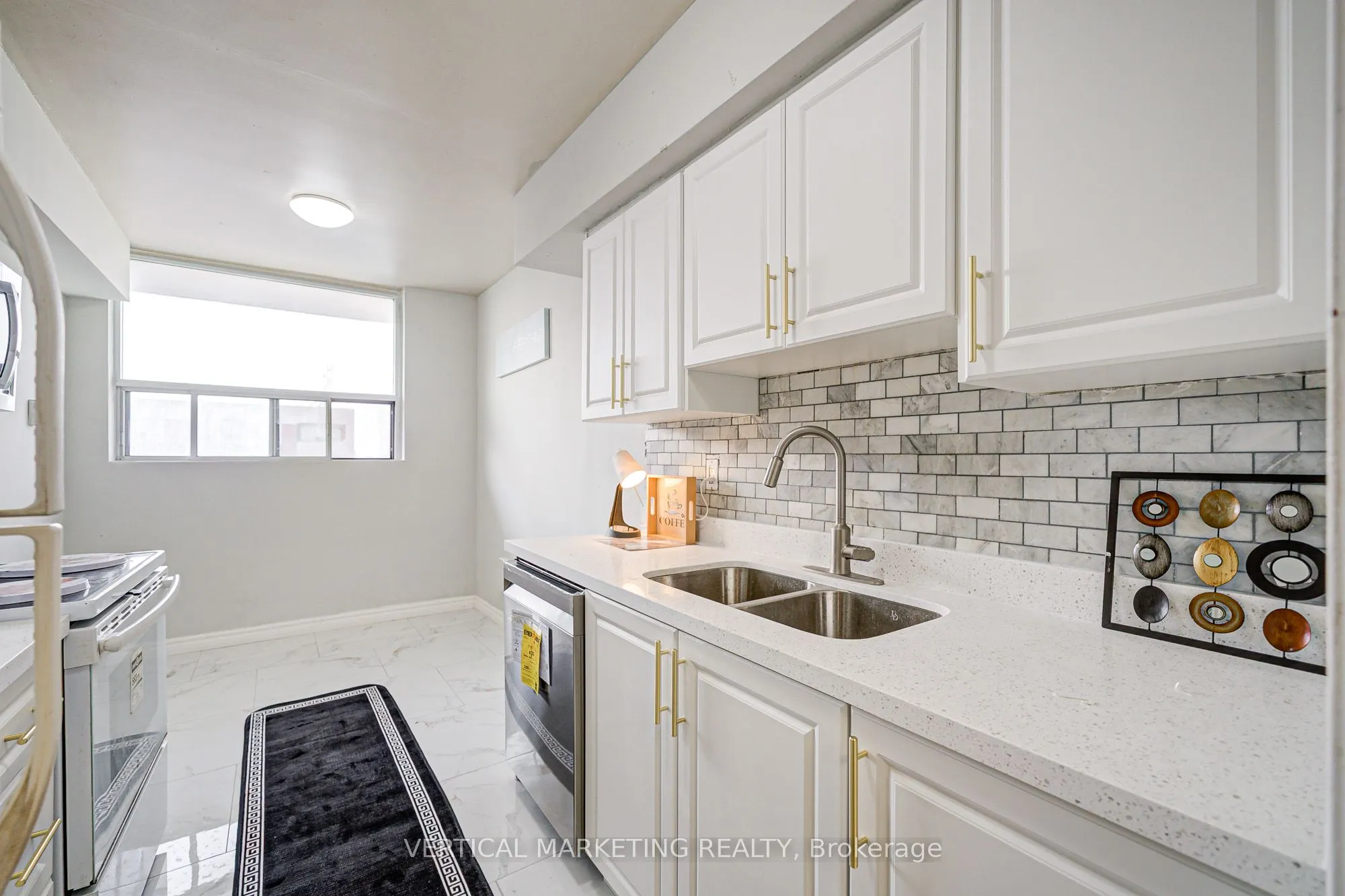 20 Gilder Drive E, #PH07