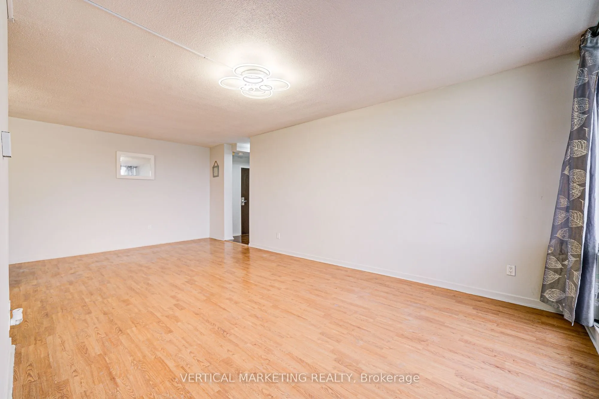 20 Gilder Drive E, #PH07