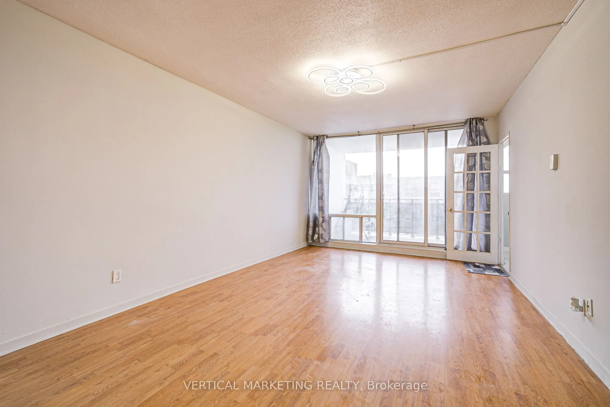 20 Gilder Drive E, #PH07