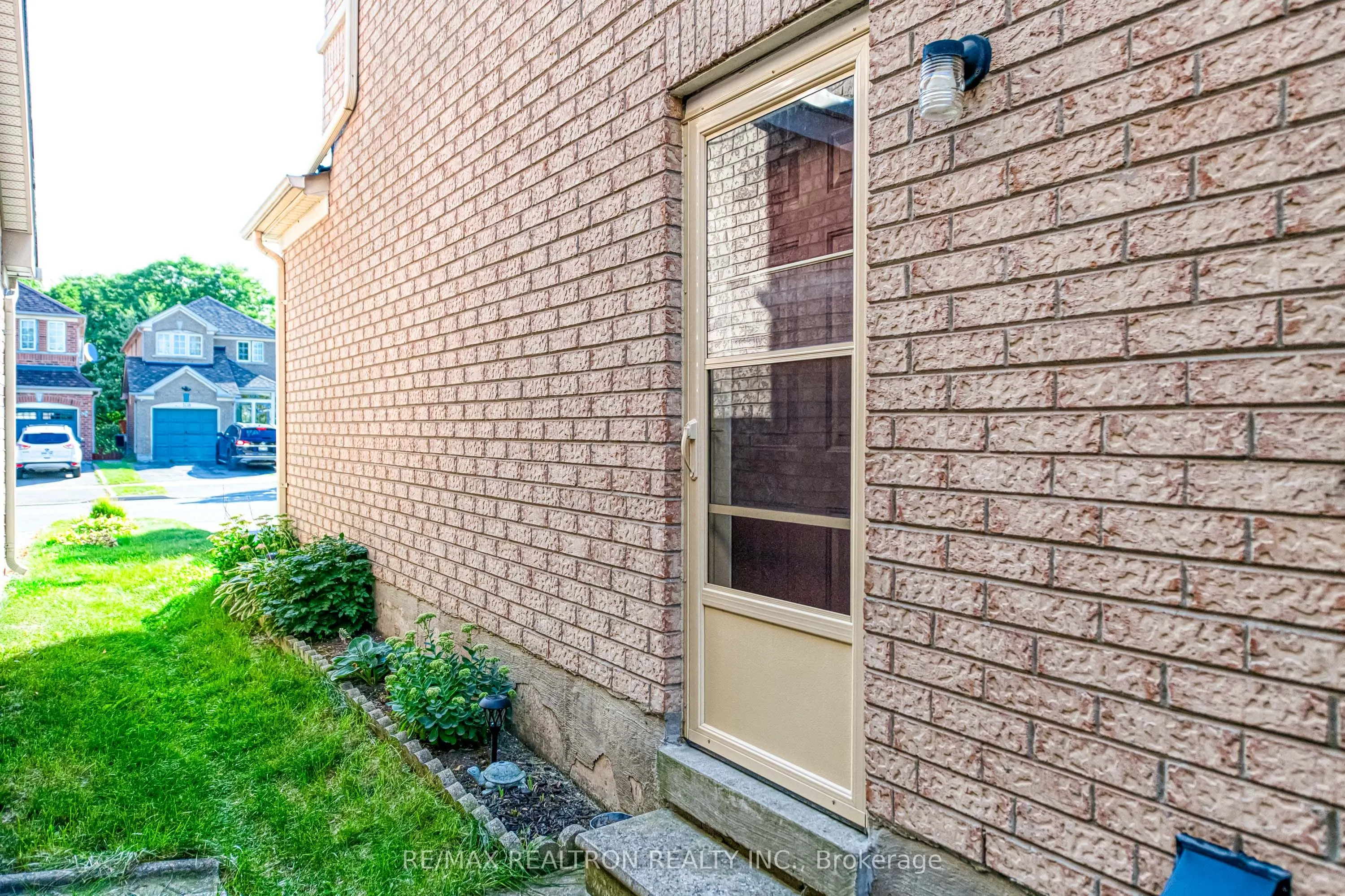 107 Highhill Drive