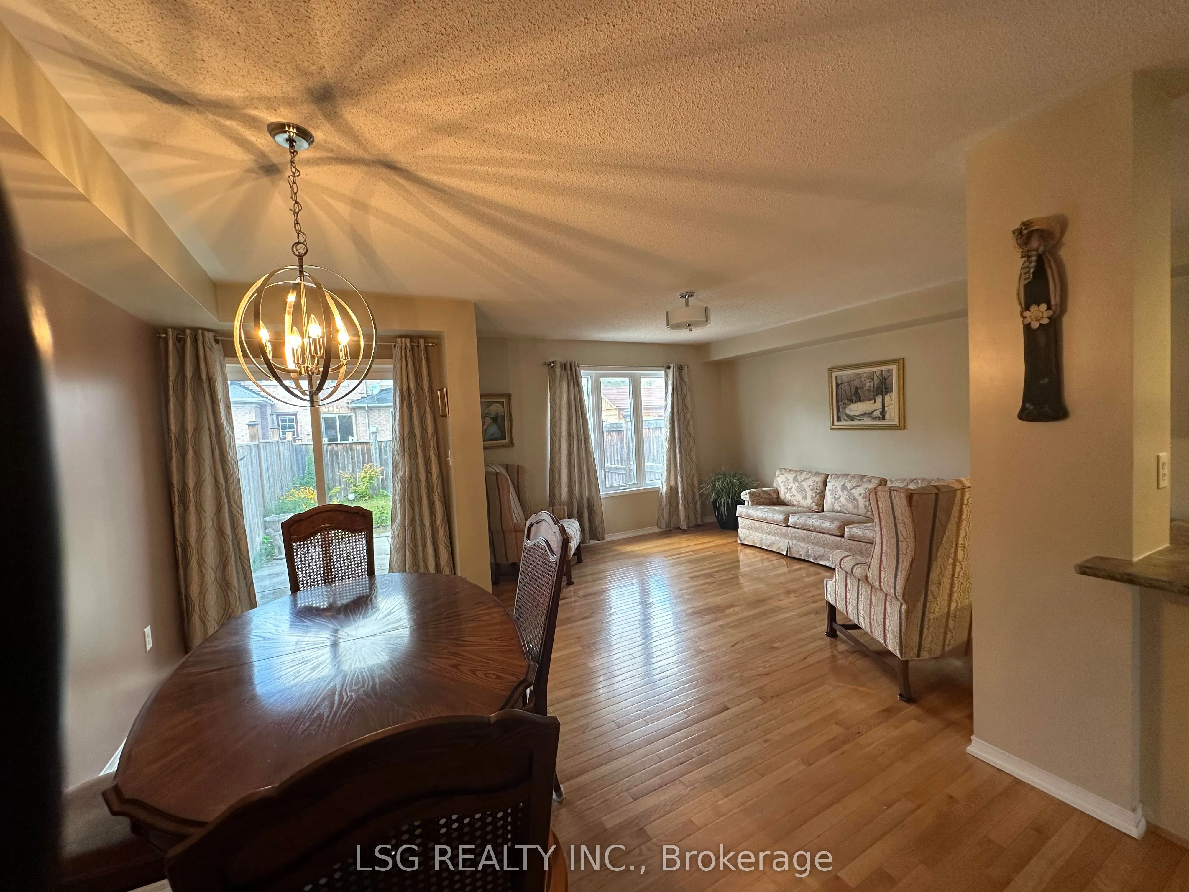 4 Summerside Avenue