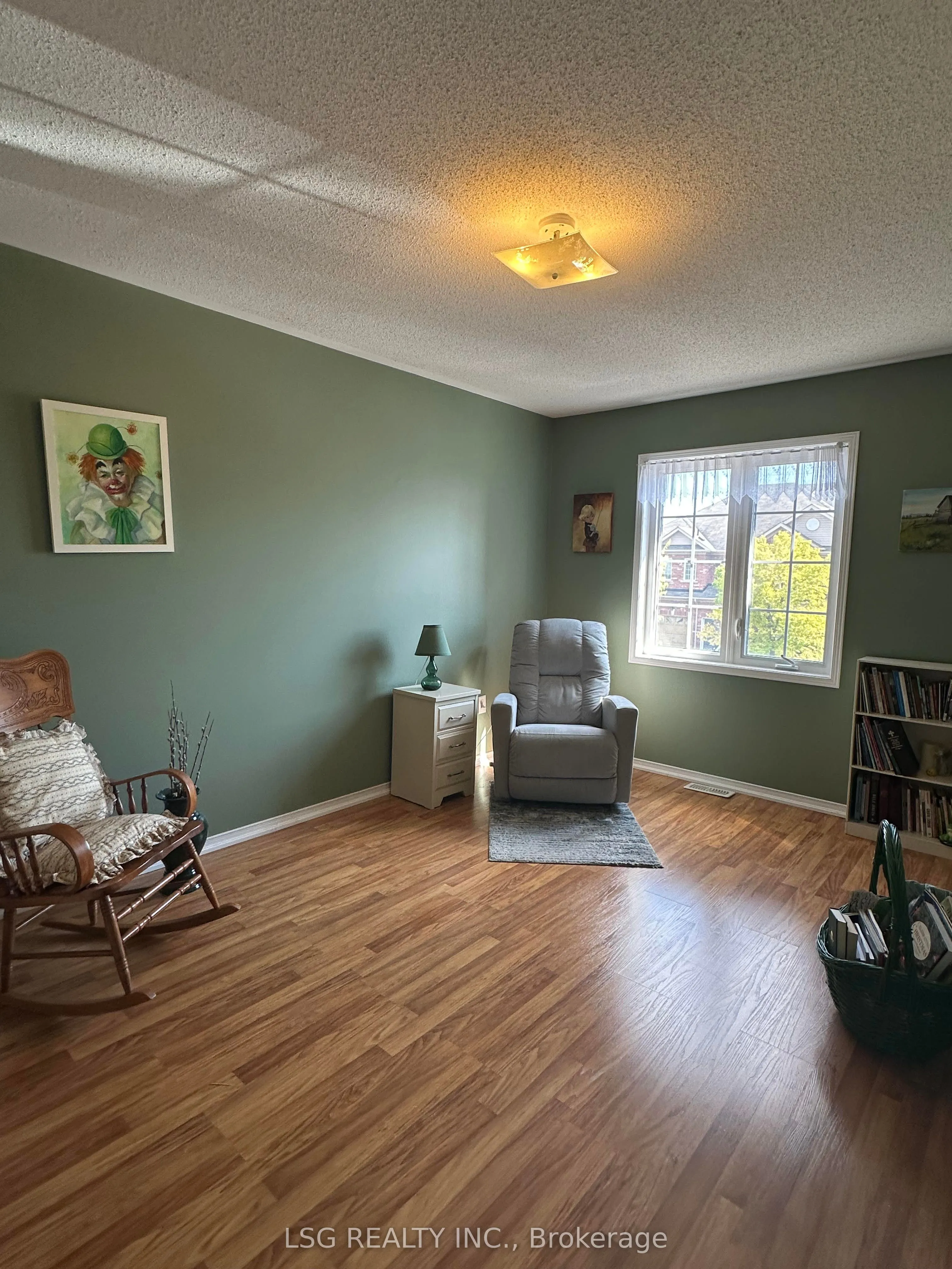 4 Summerside Avenue