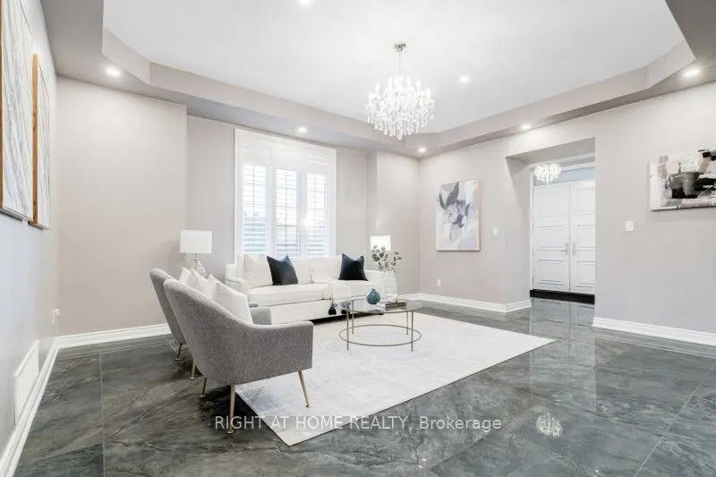 12 Labriola Court