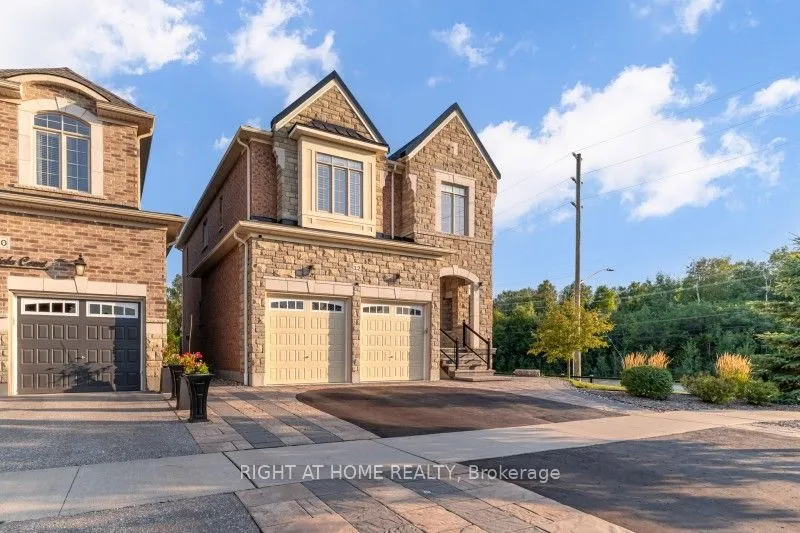 12 Labriola Court