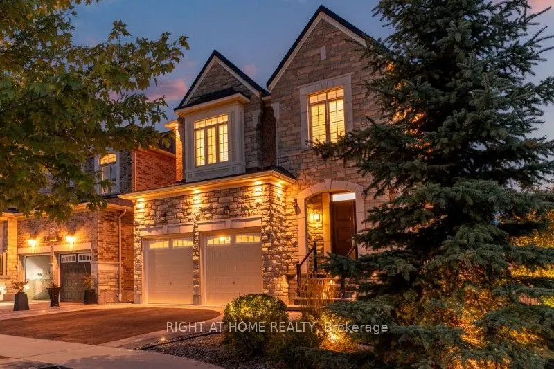 12 Labriola Court