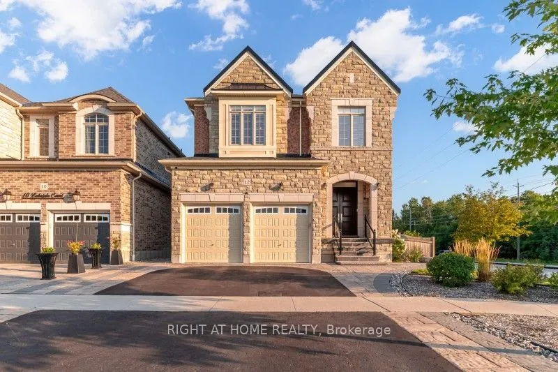 12 Labriola Court