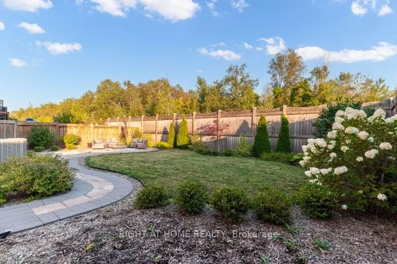 12 Labriola Court
