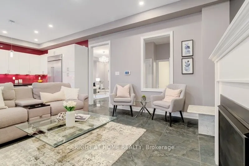 12 Labriola Court