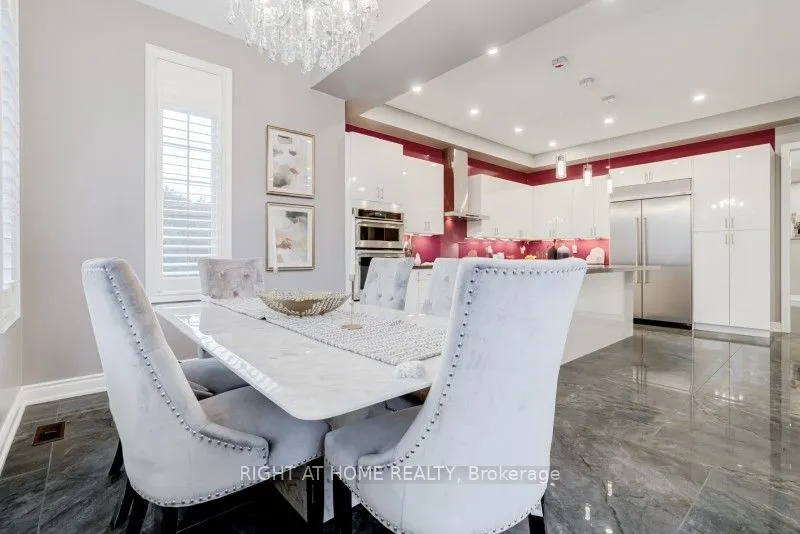 12 Labriola Court