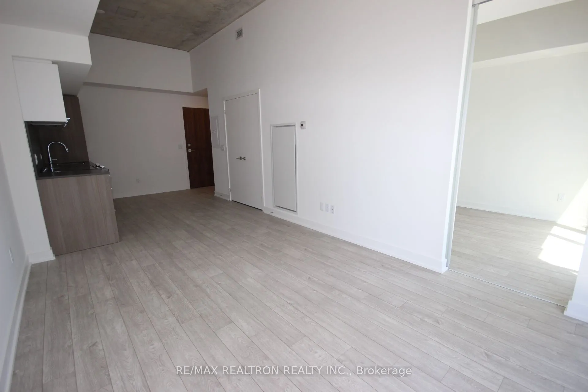 30 Baseball Place, #1206