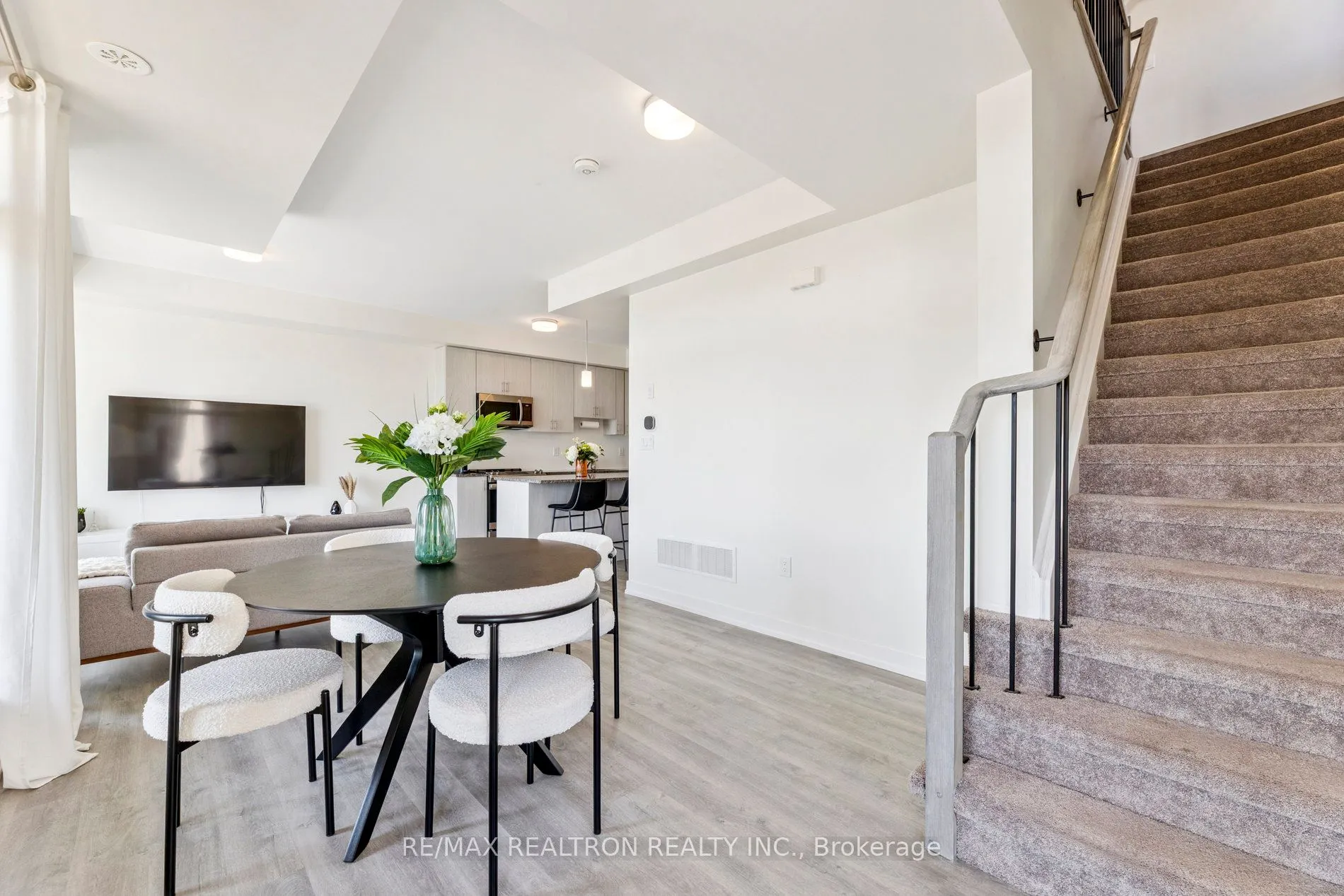2550 Castlegate Crossing, #418