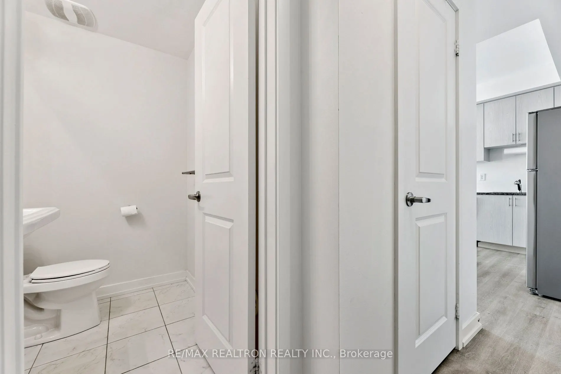 2550 Castlegate Crossing, #418