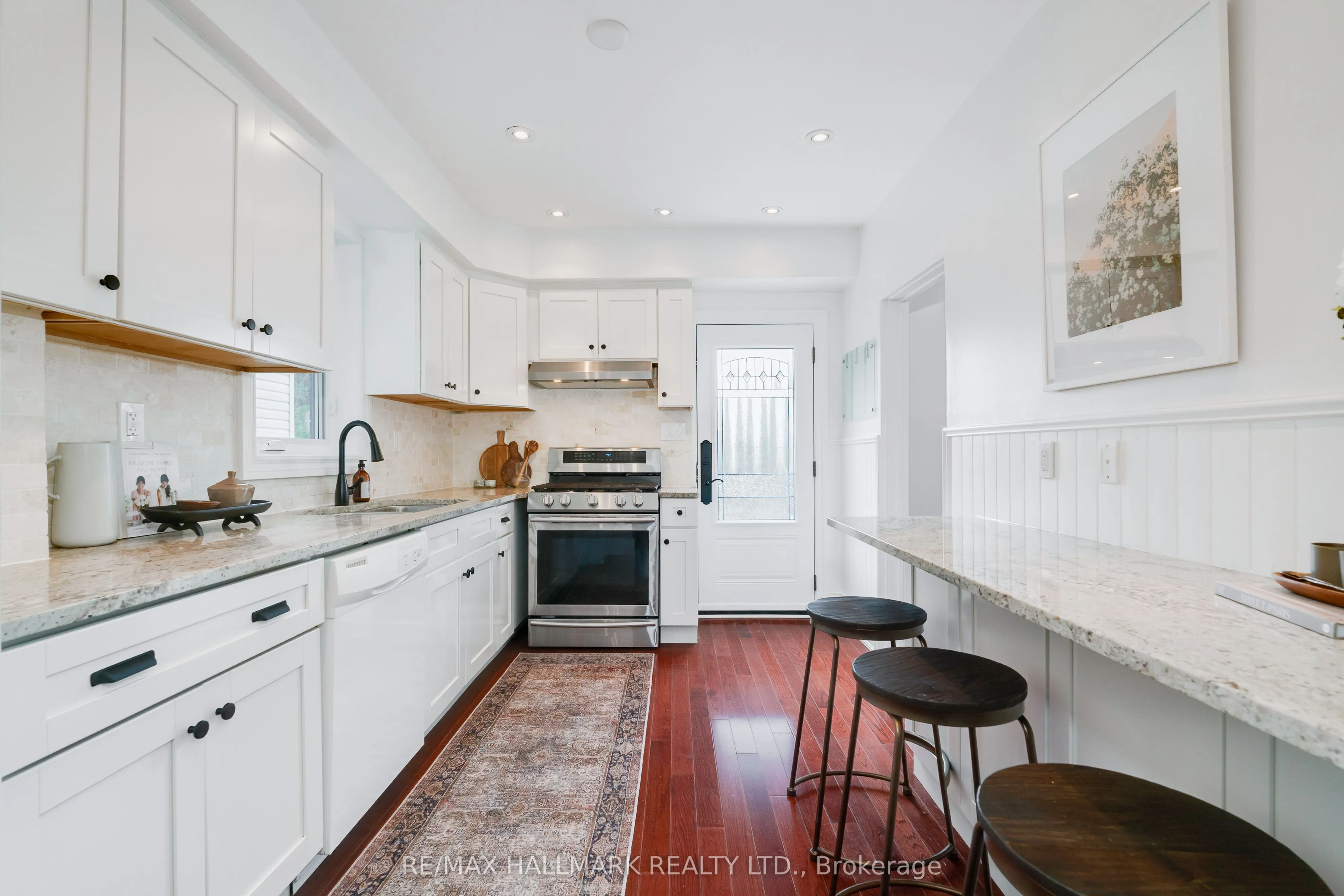 283 Wolverleigh Boulevard