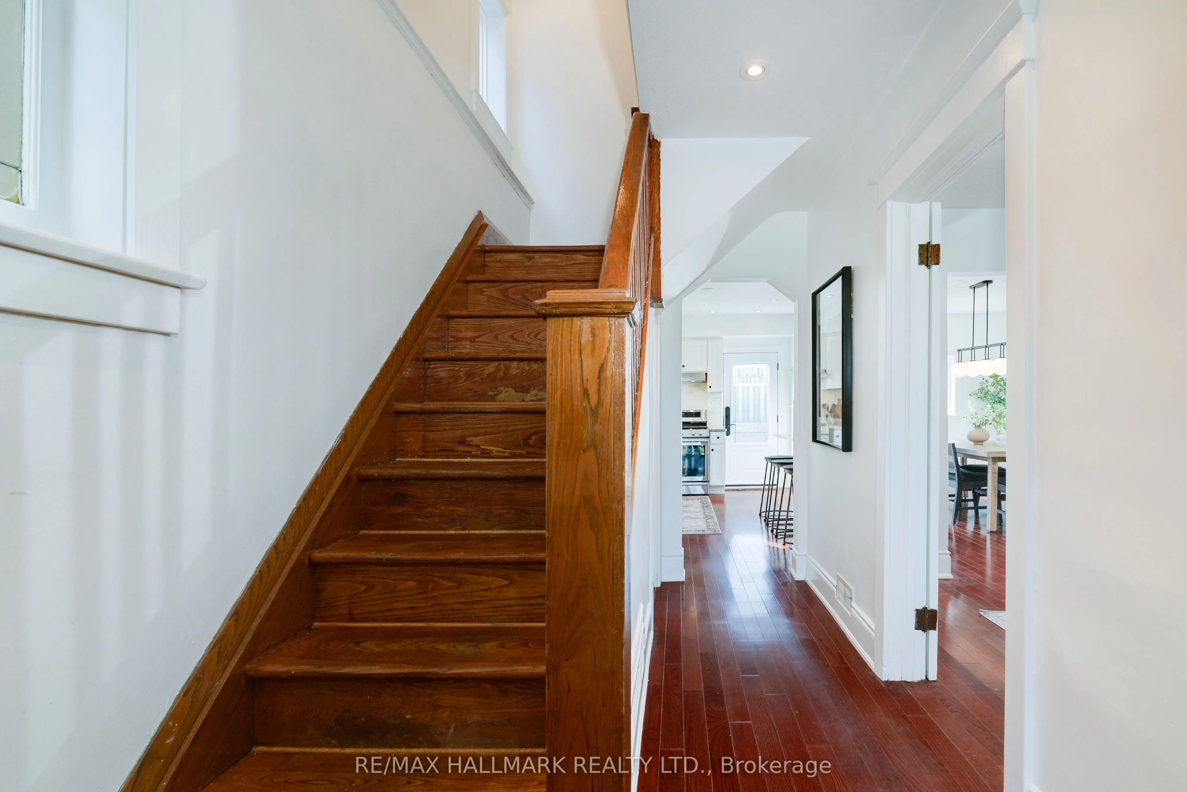 283 Wolverleigh Boulevard
