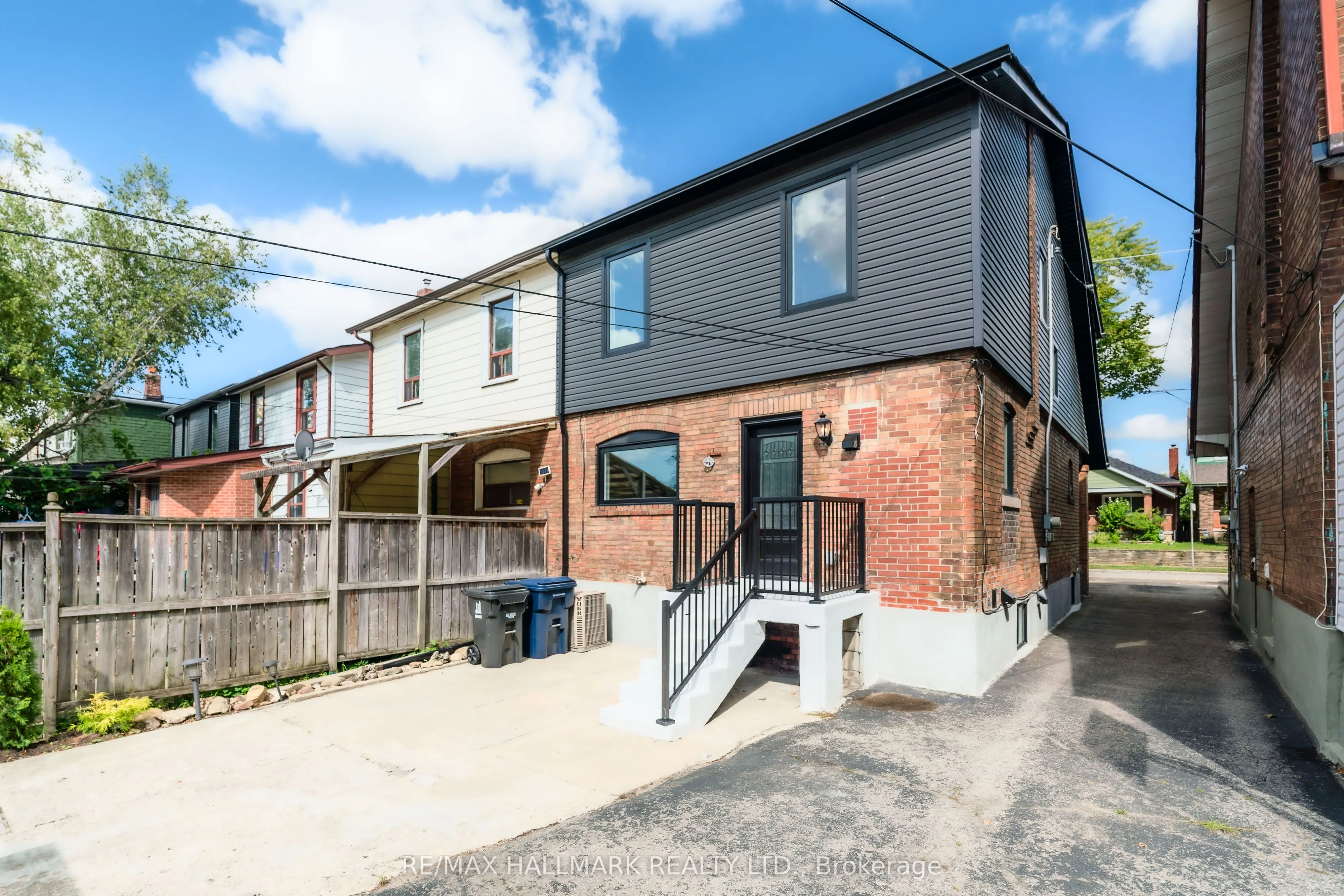 283 Wolverleigh Boulevard