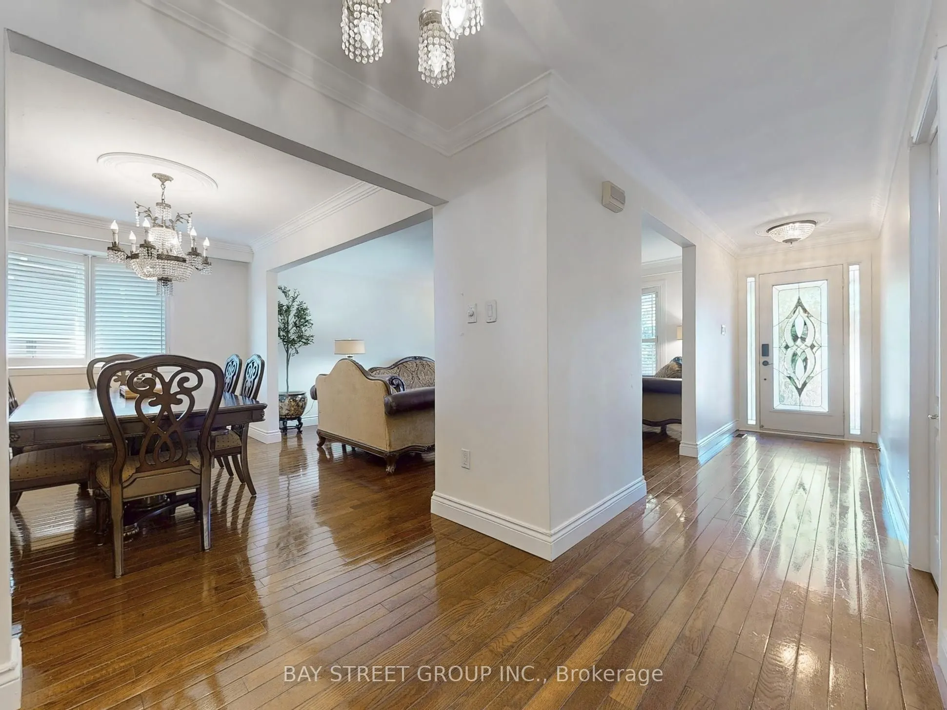 69 Fairglen Avenue
