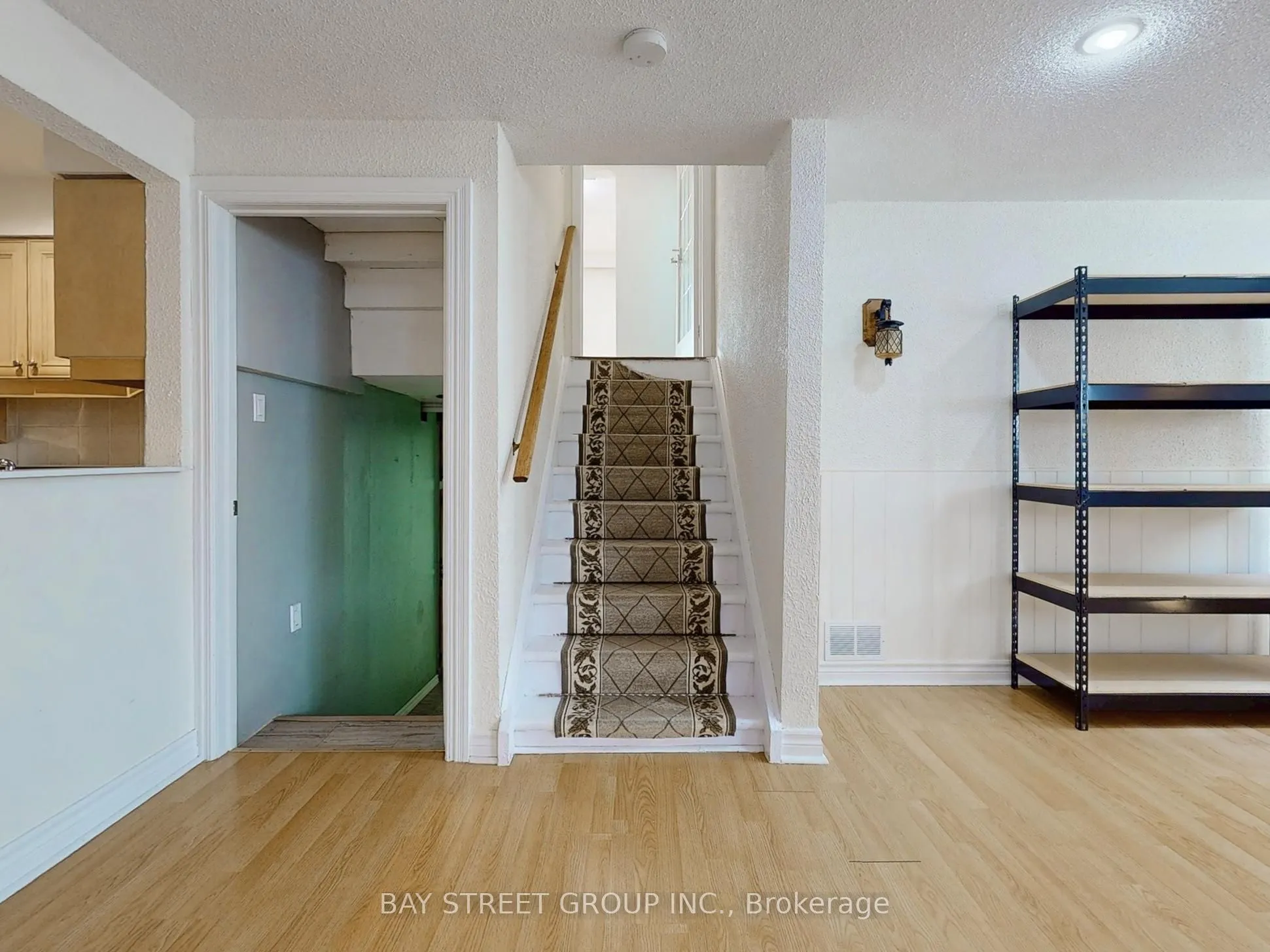 69 Fairglen Avenue