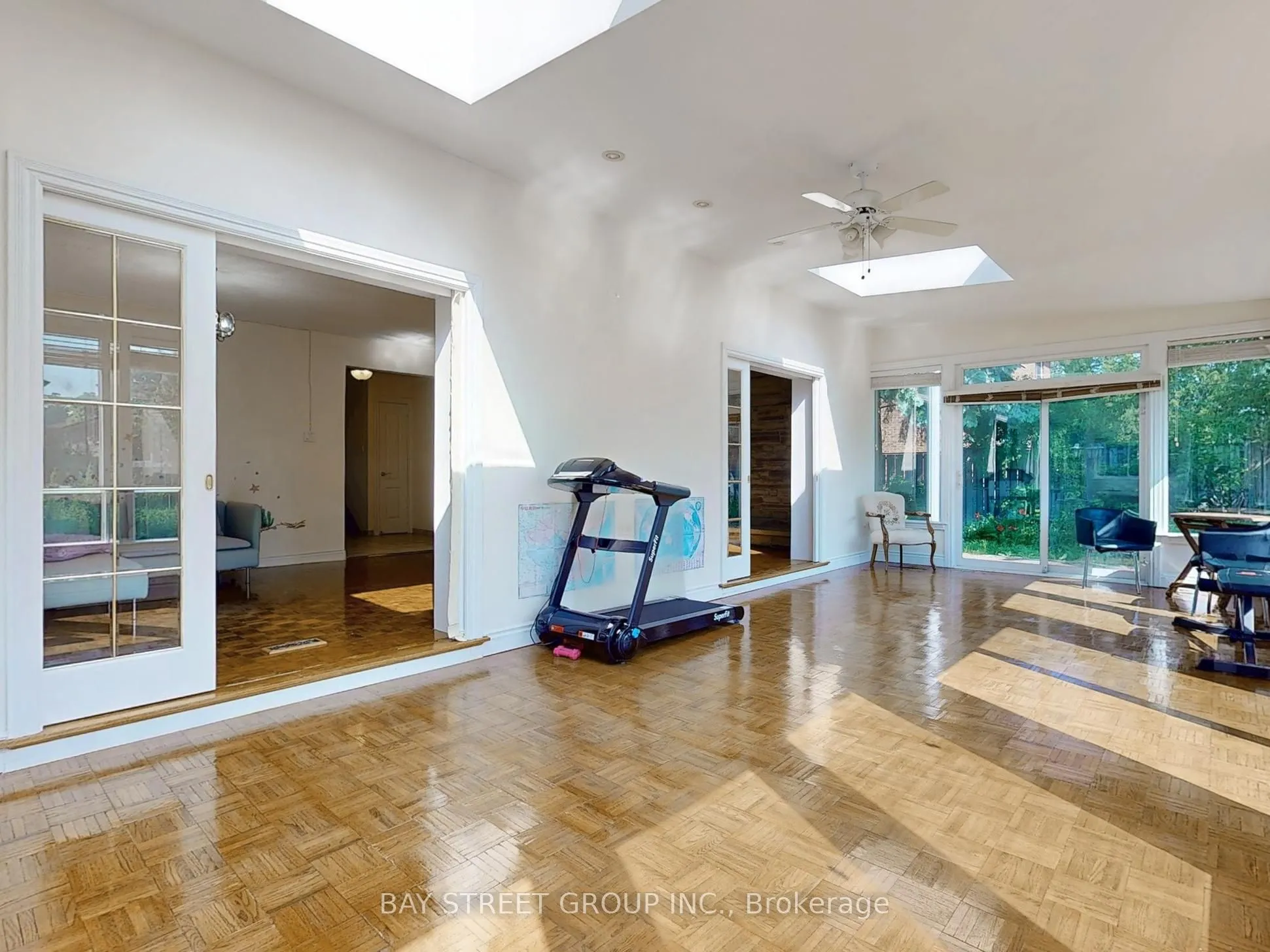 69 Fairglen Avenue