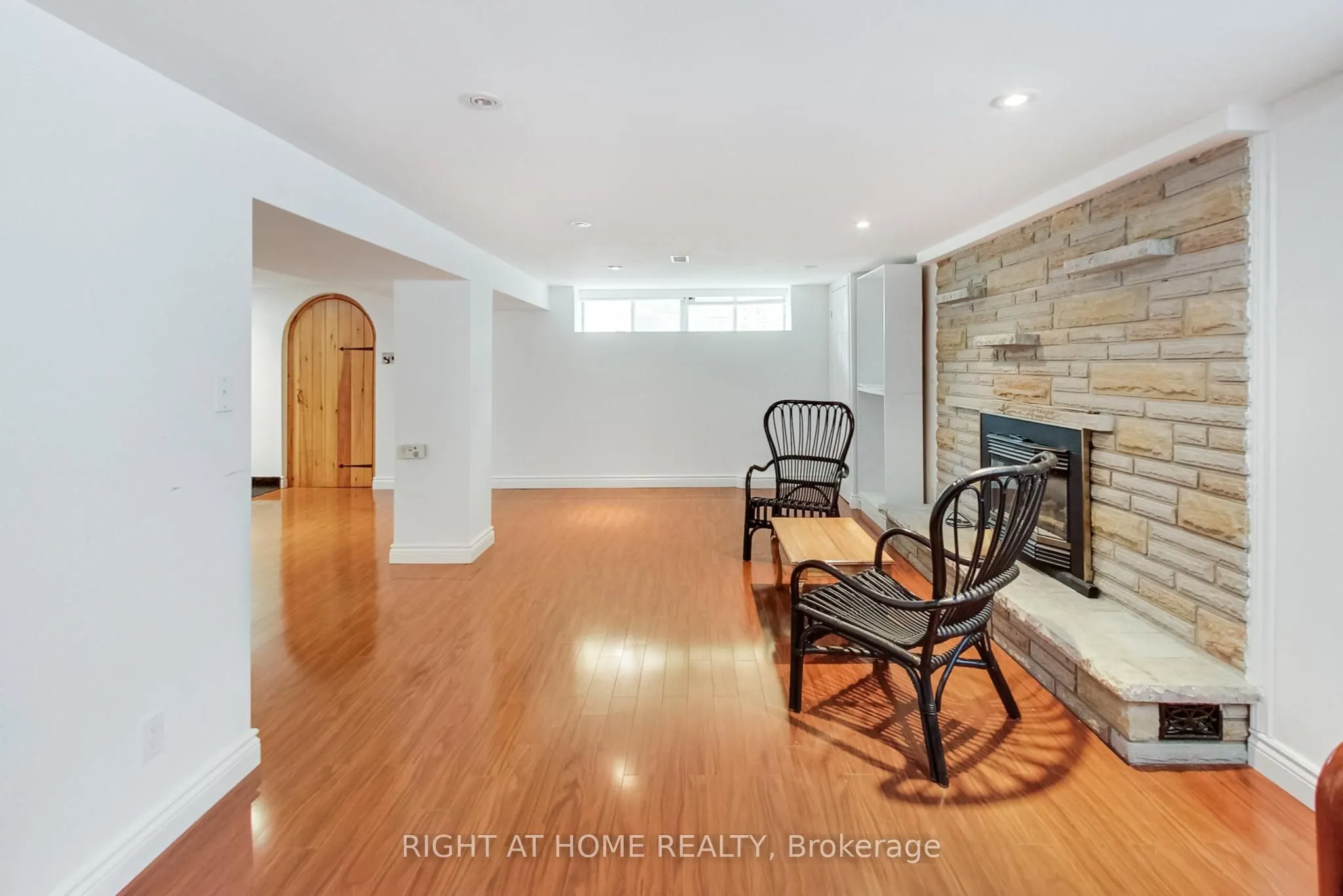 8 Suraty Avenue