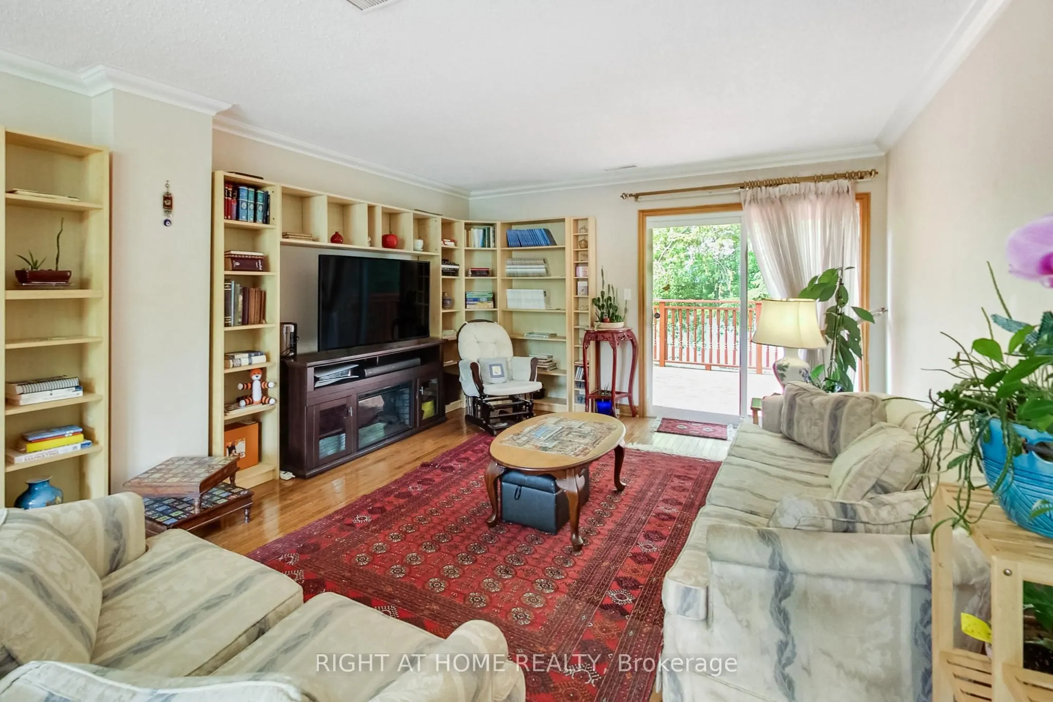 8 Suraty Avenue