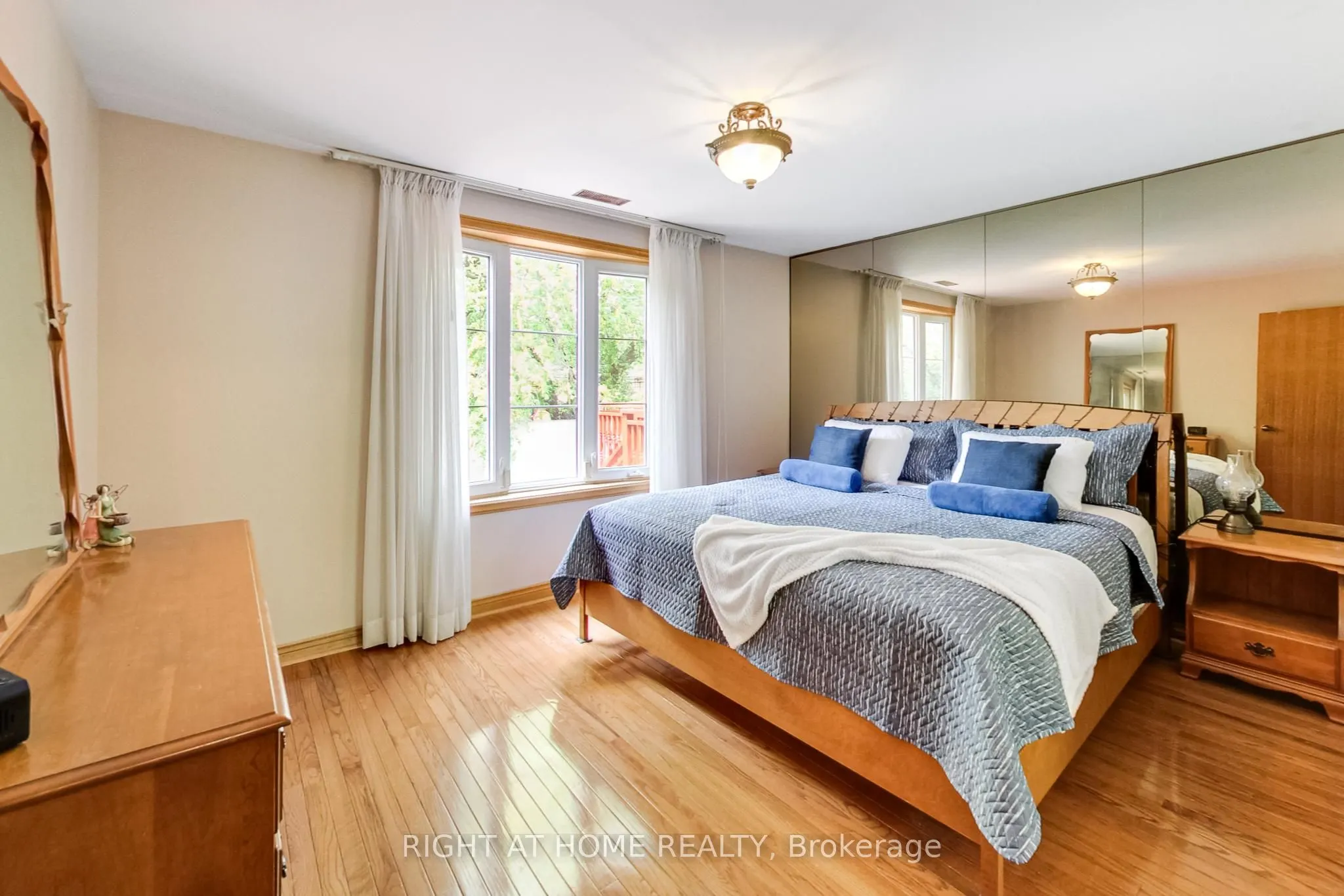 8 Suraty Avenue