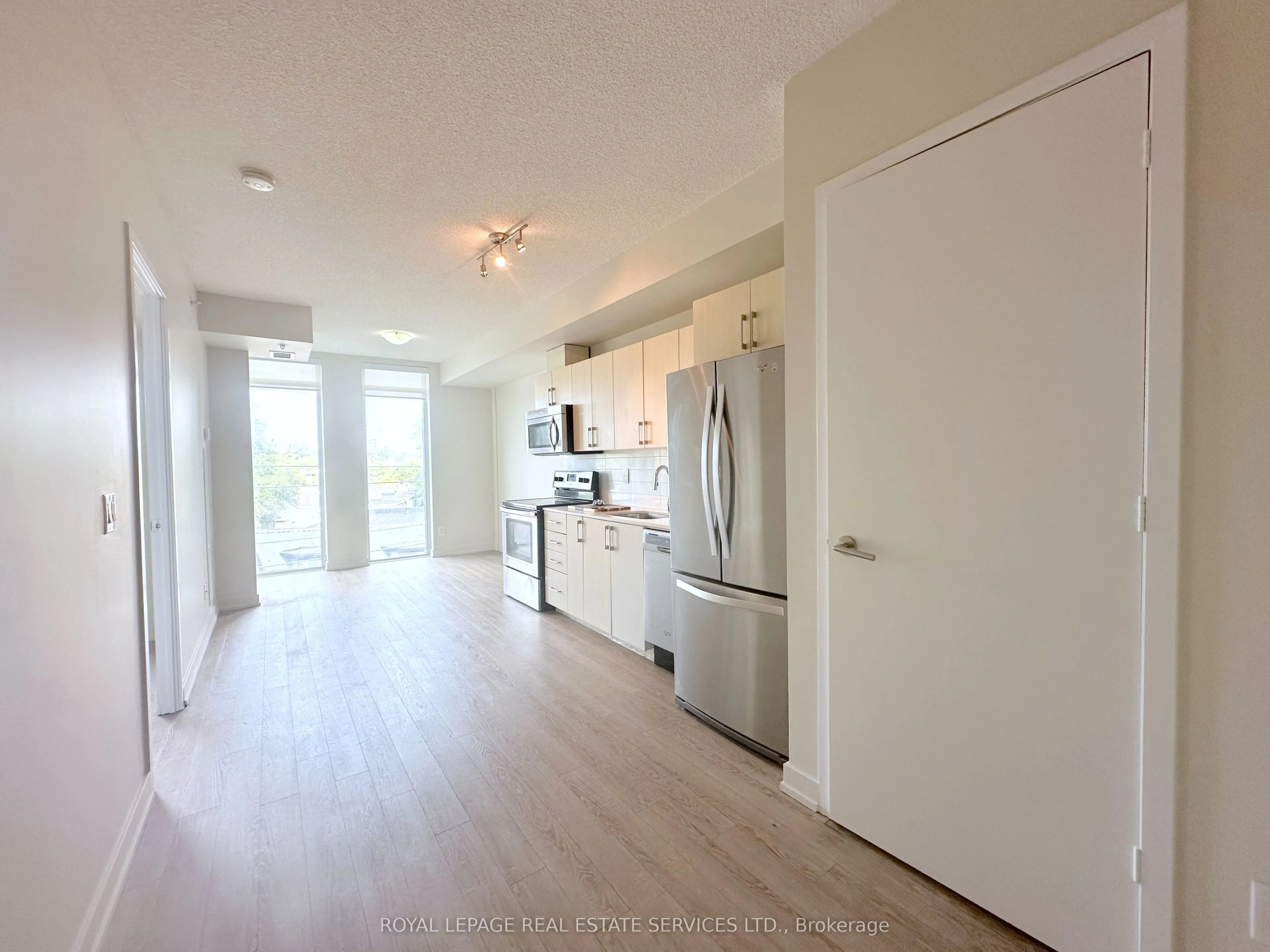 763 Woodbine Avenue, #406