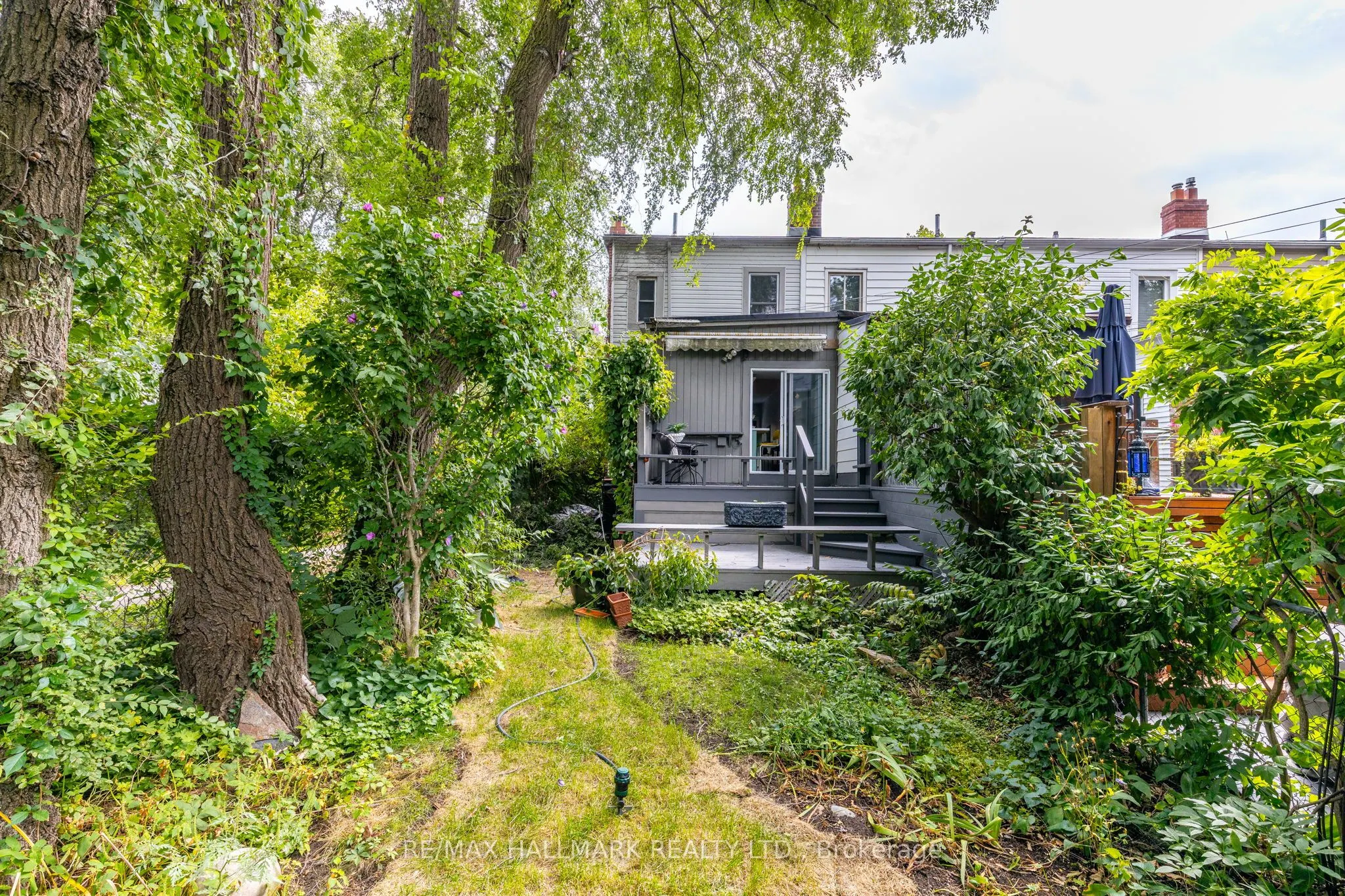 106 Frizzell Avenue