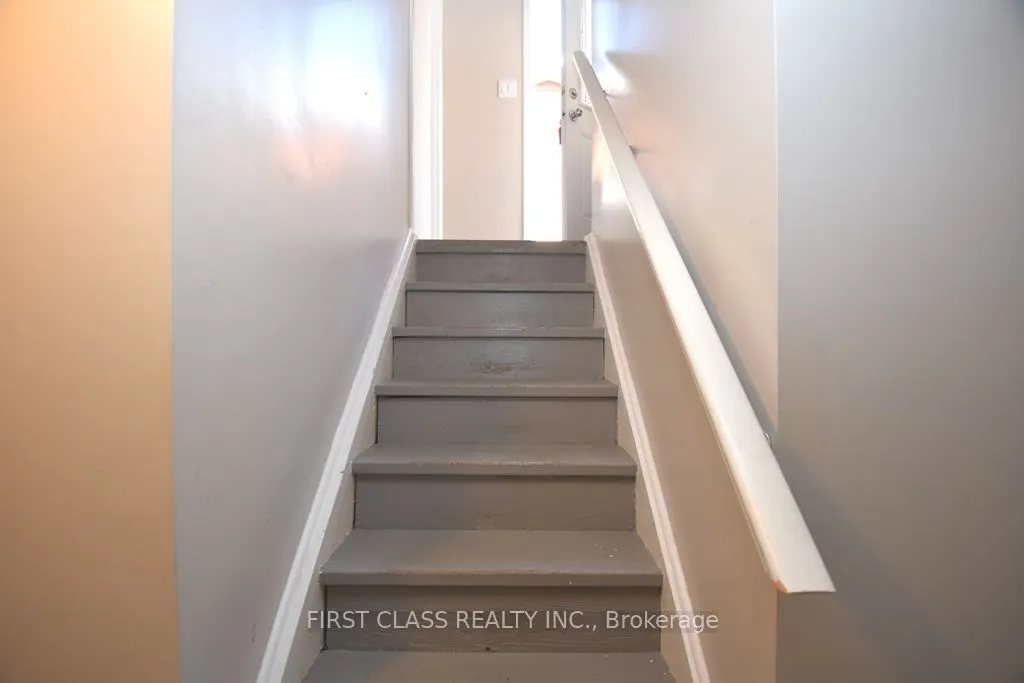 18 Jermyn Street, #bsmt