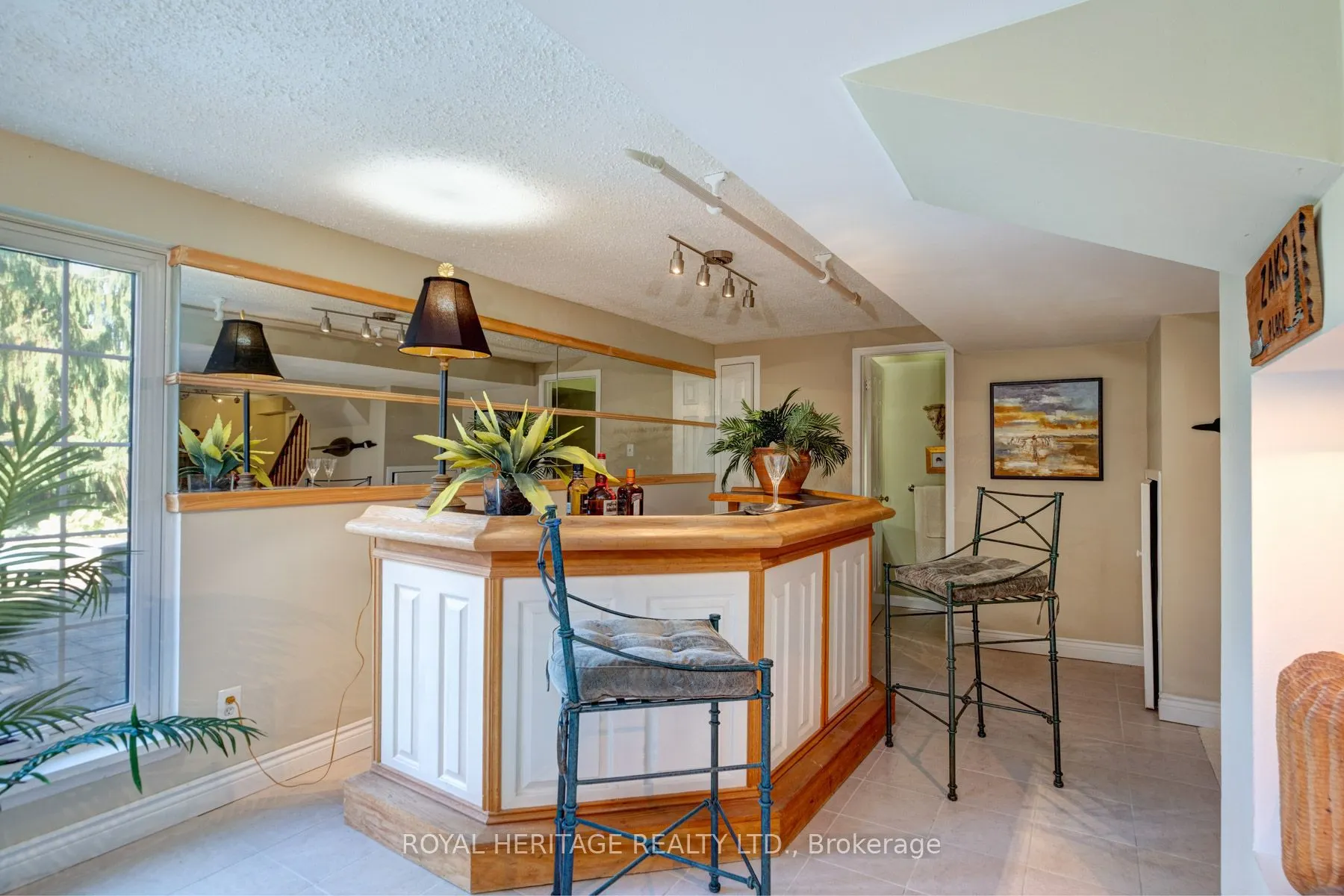 10 Anstead Crescent