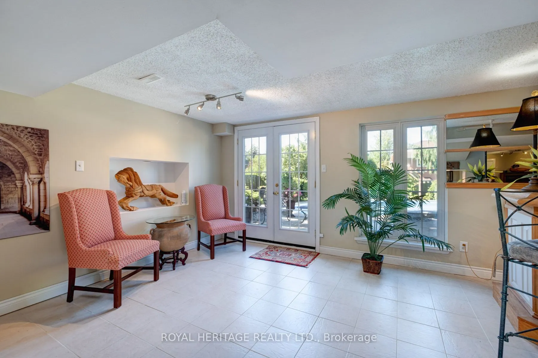 10 Anstead Crescent