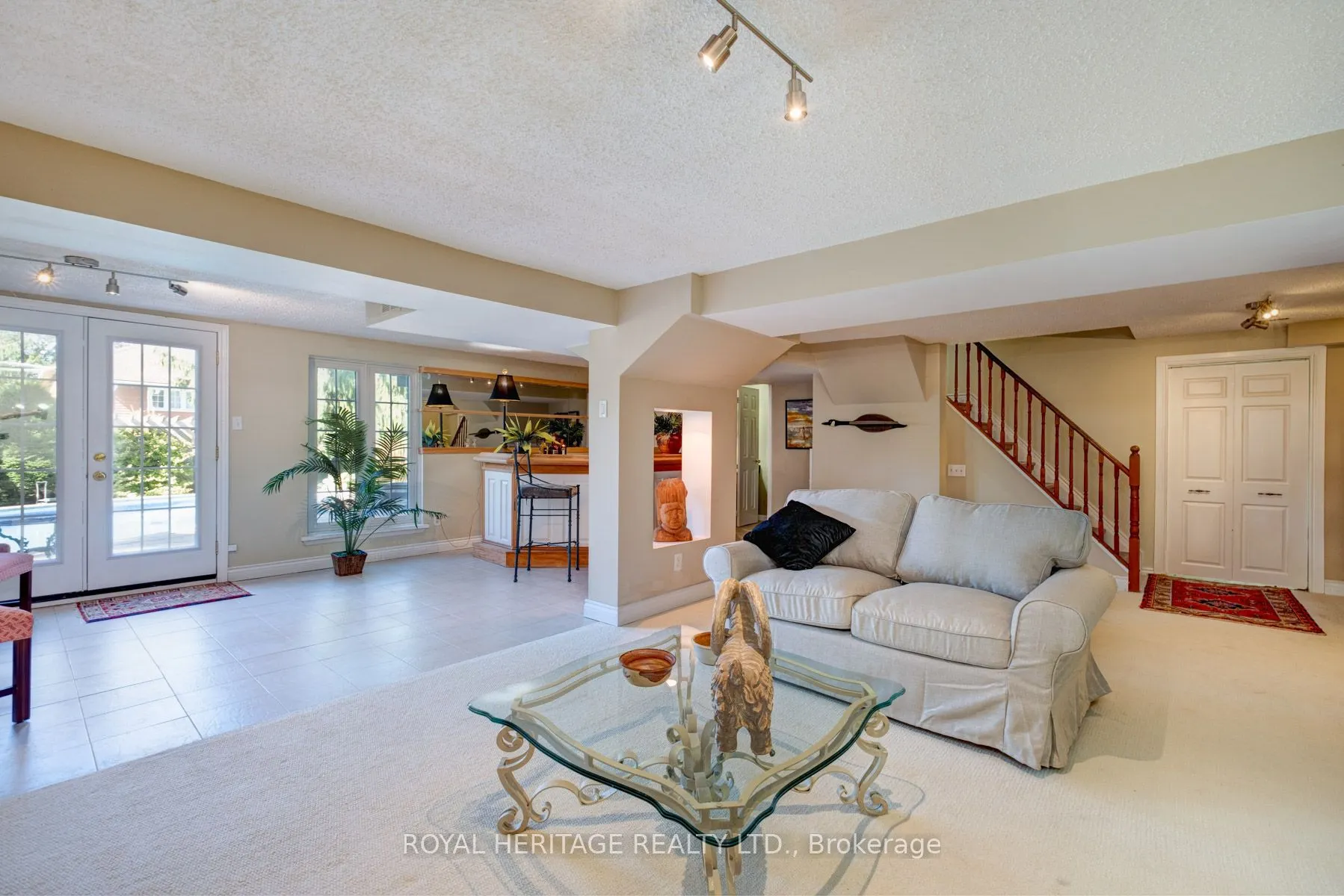 10 Anstead Crescent