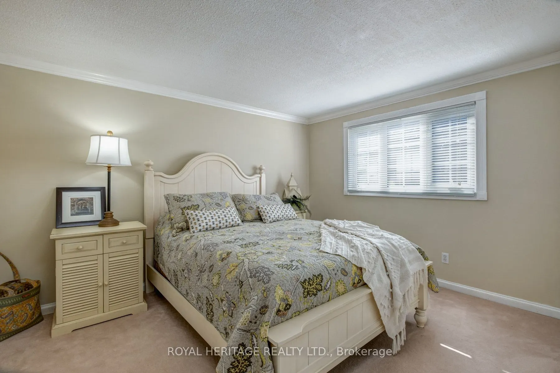 10 Anstead Crescent