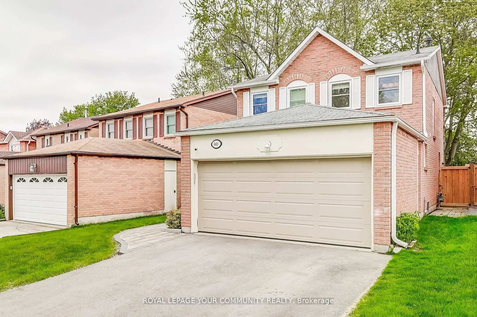 660 Foxwood Trail