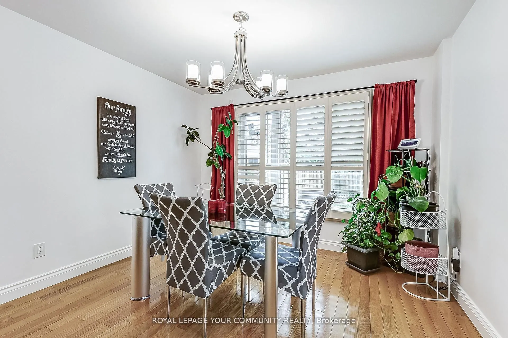 660 Foxwood Trail