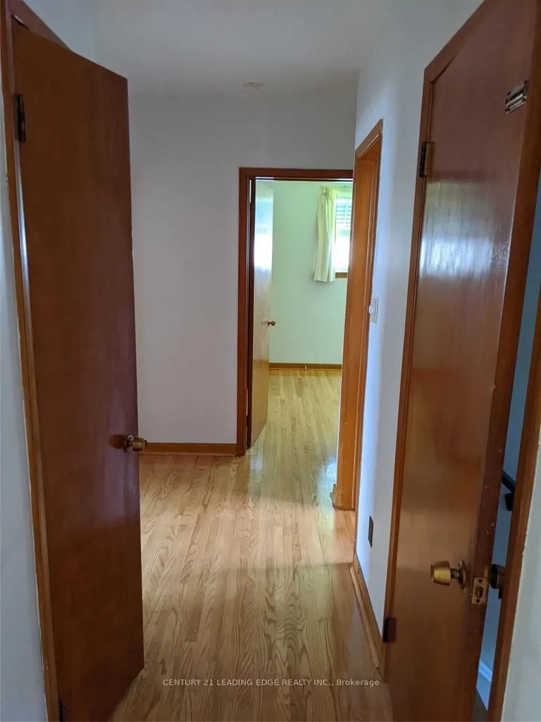 147 Pandora Circle, #Upper