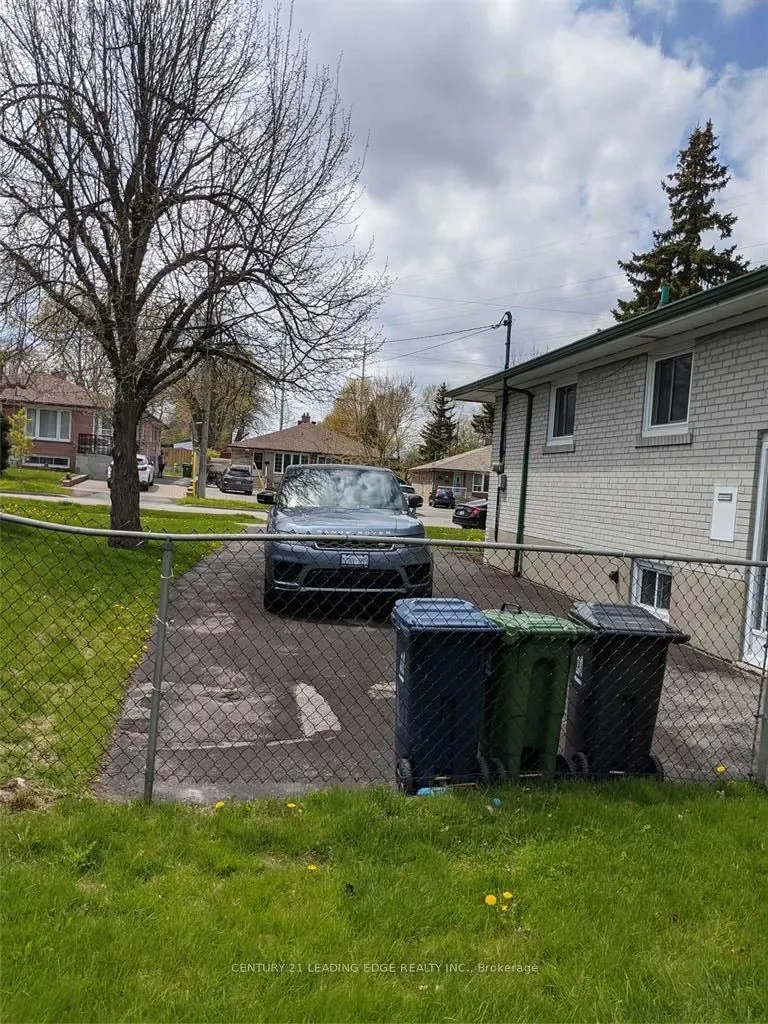 147 Pandora Circle, #Upper
