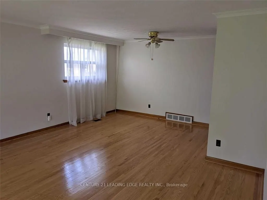 147 Pandora Circle, #Upper