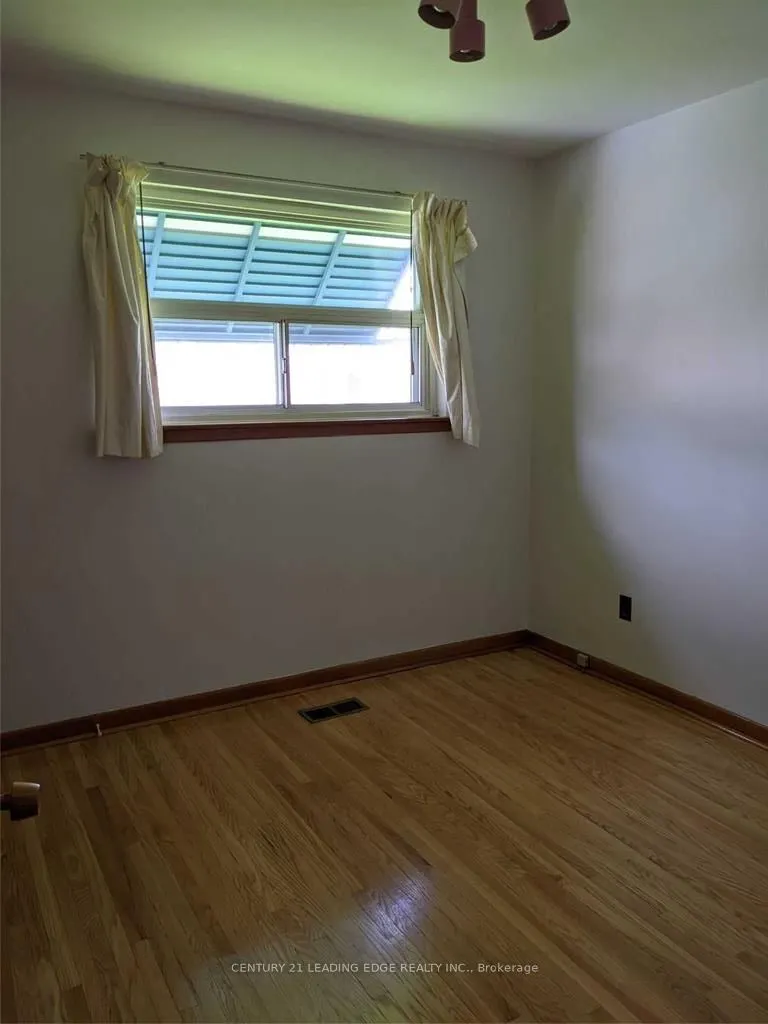 147 Pandora Circle, #Upper