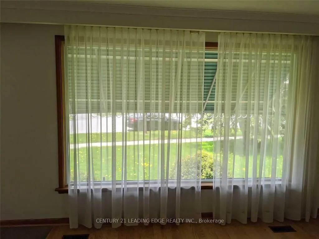 147 Pandora Circle, #Upper