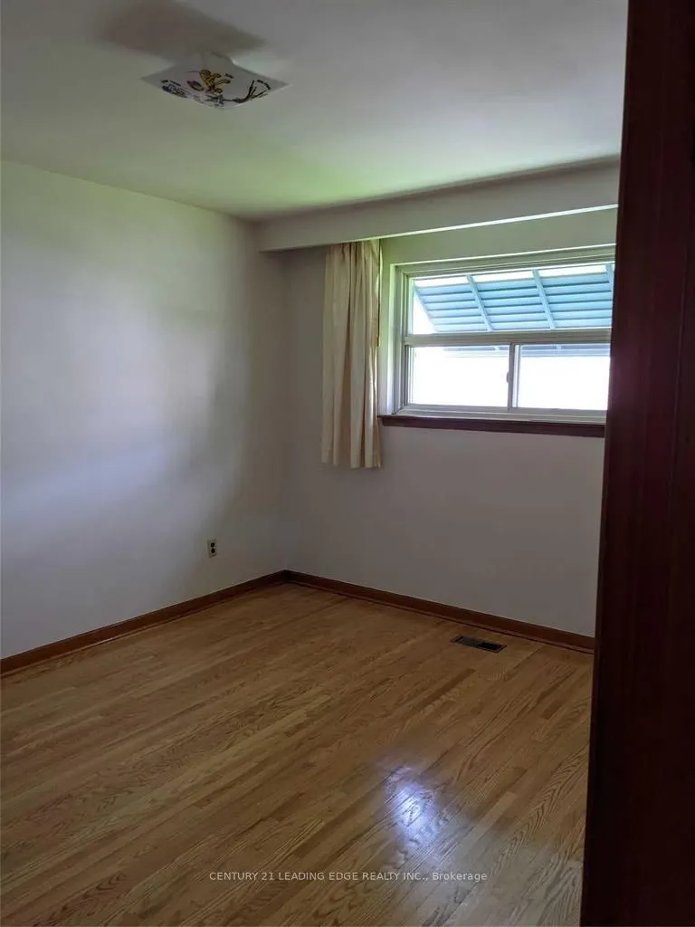 147 Pandora Circle, #Upper