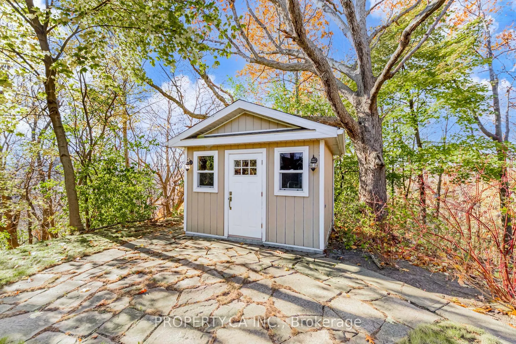 34 Hillside Drive