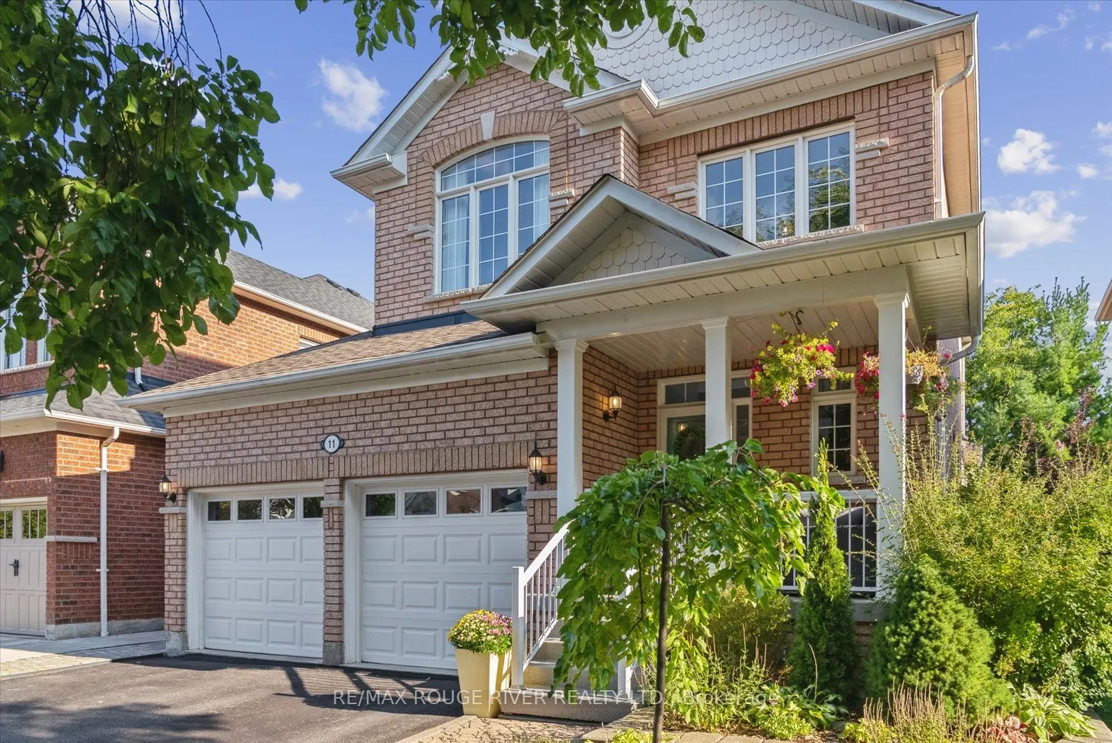 11 Helston Crescent S