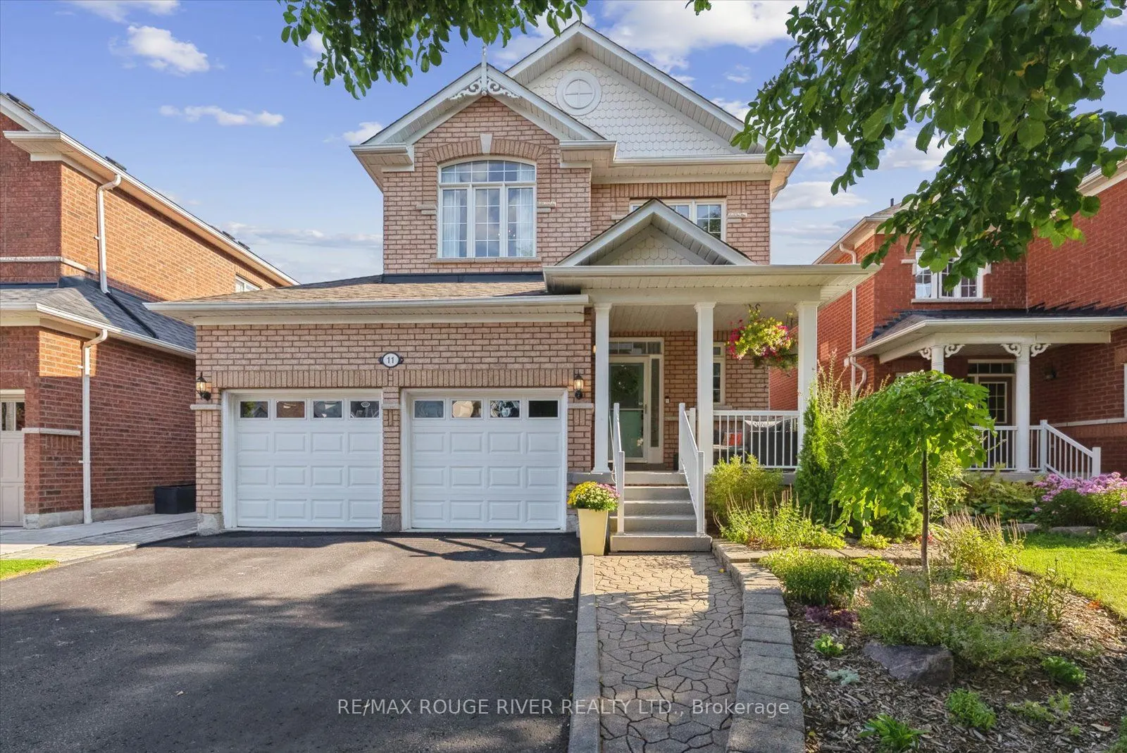 11 Helston Crescent S