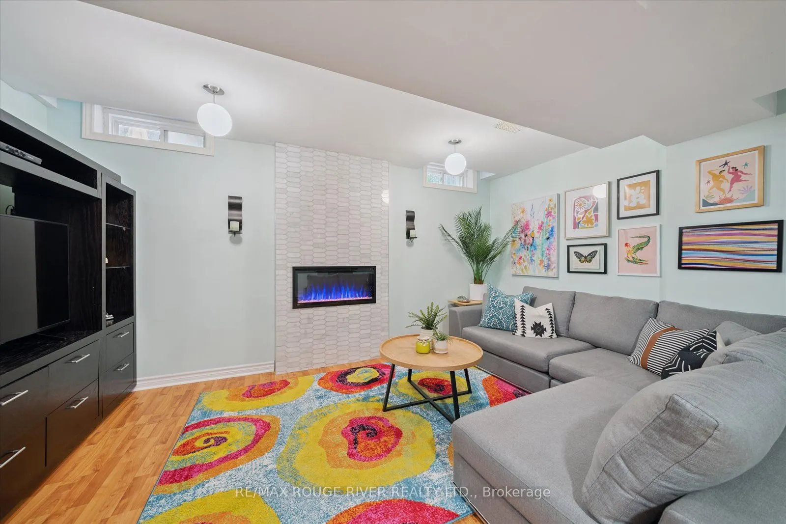 11 Helston Crescent S