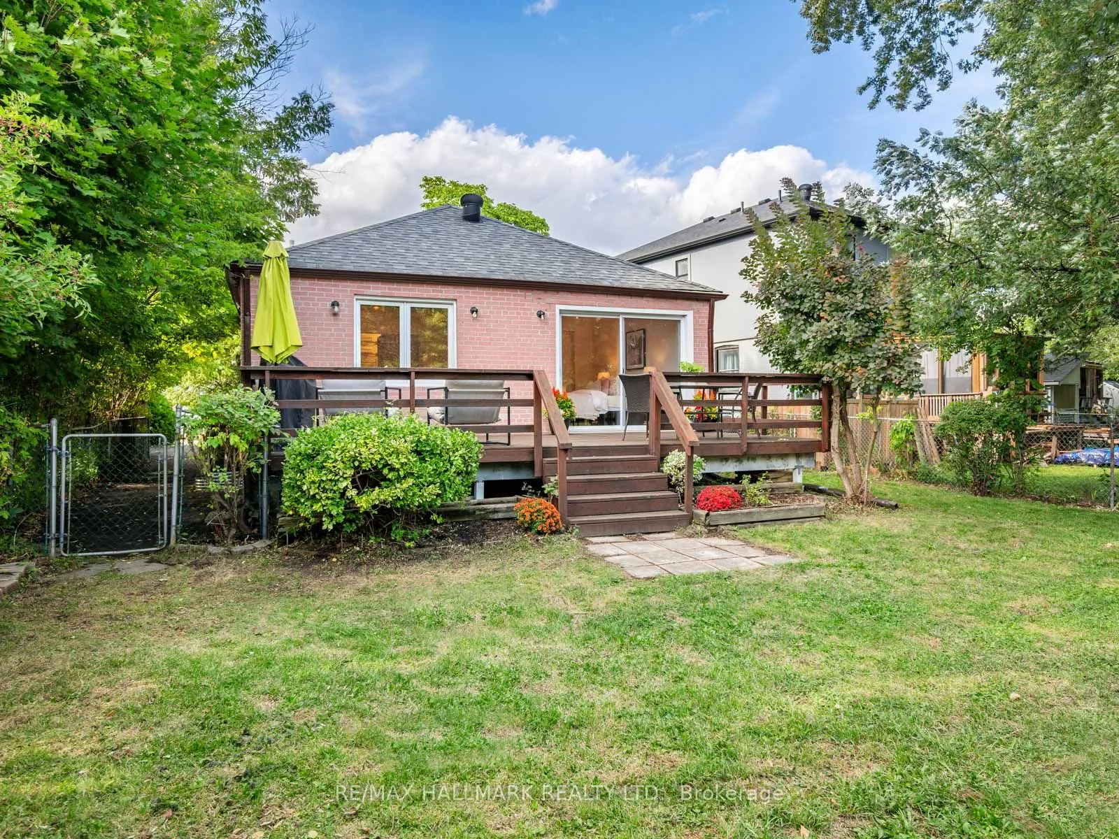21 Fairfax Crescent