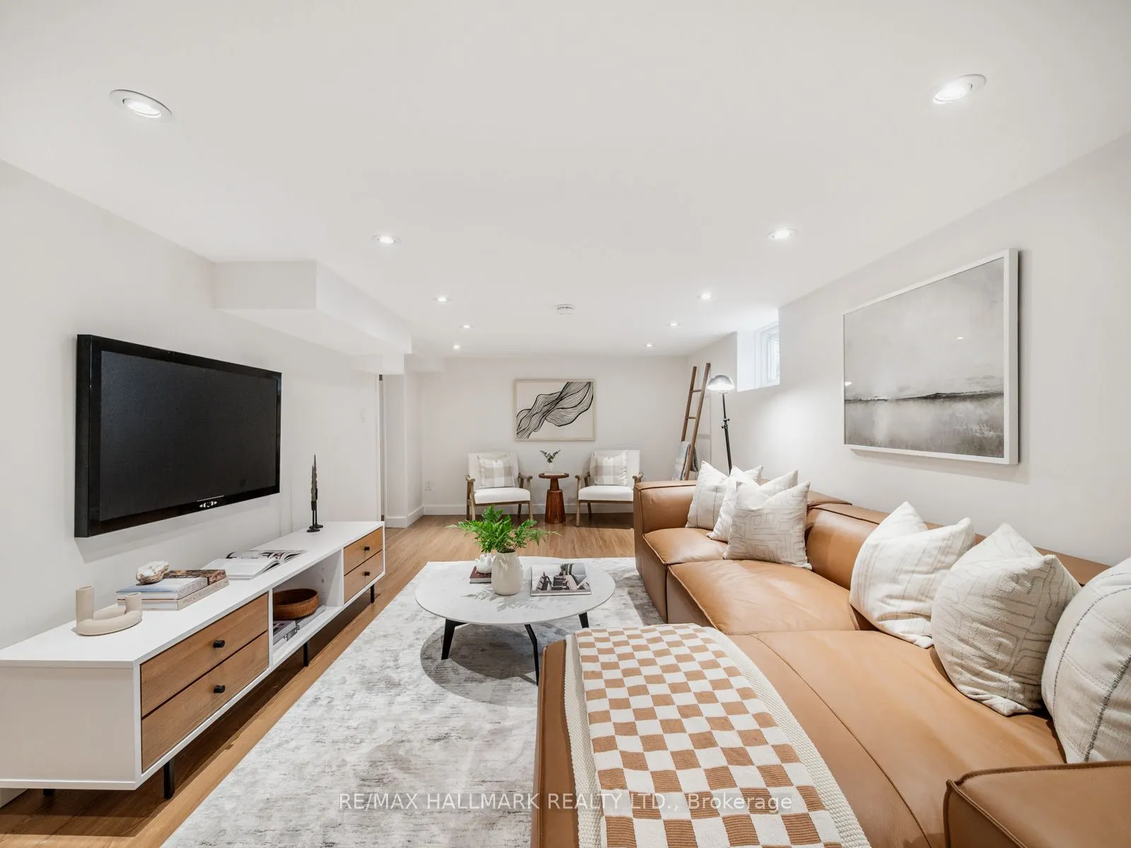 21 Fairfax Crescent